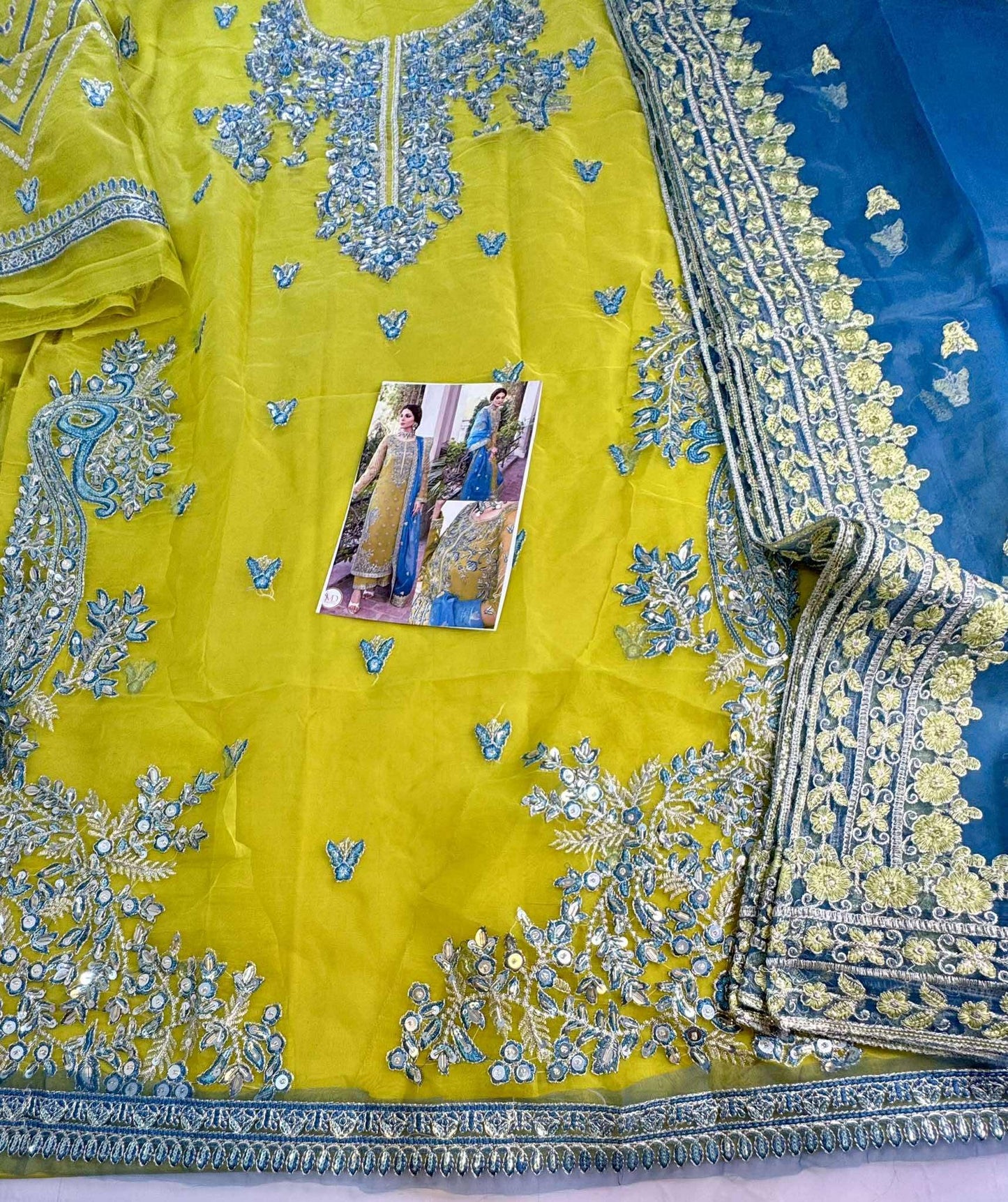 Akbar Aslam Davina Dhani handwork dress