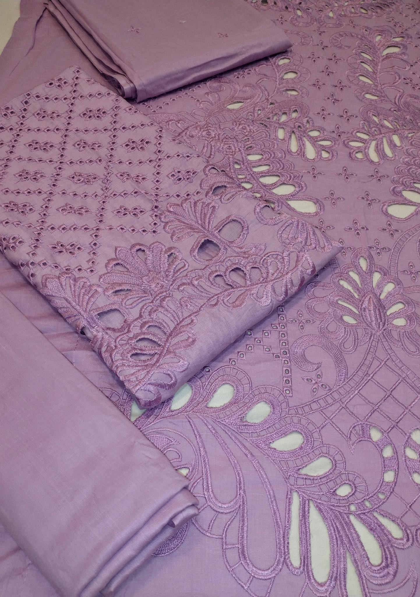 ADAN LIBAS LILAC LACER LAWN CHIKENKARI