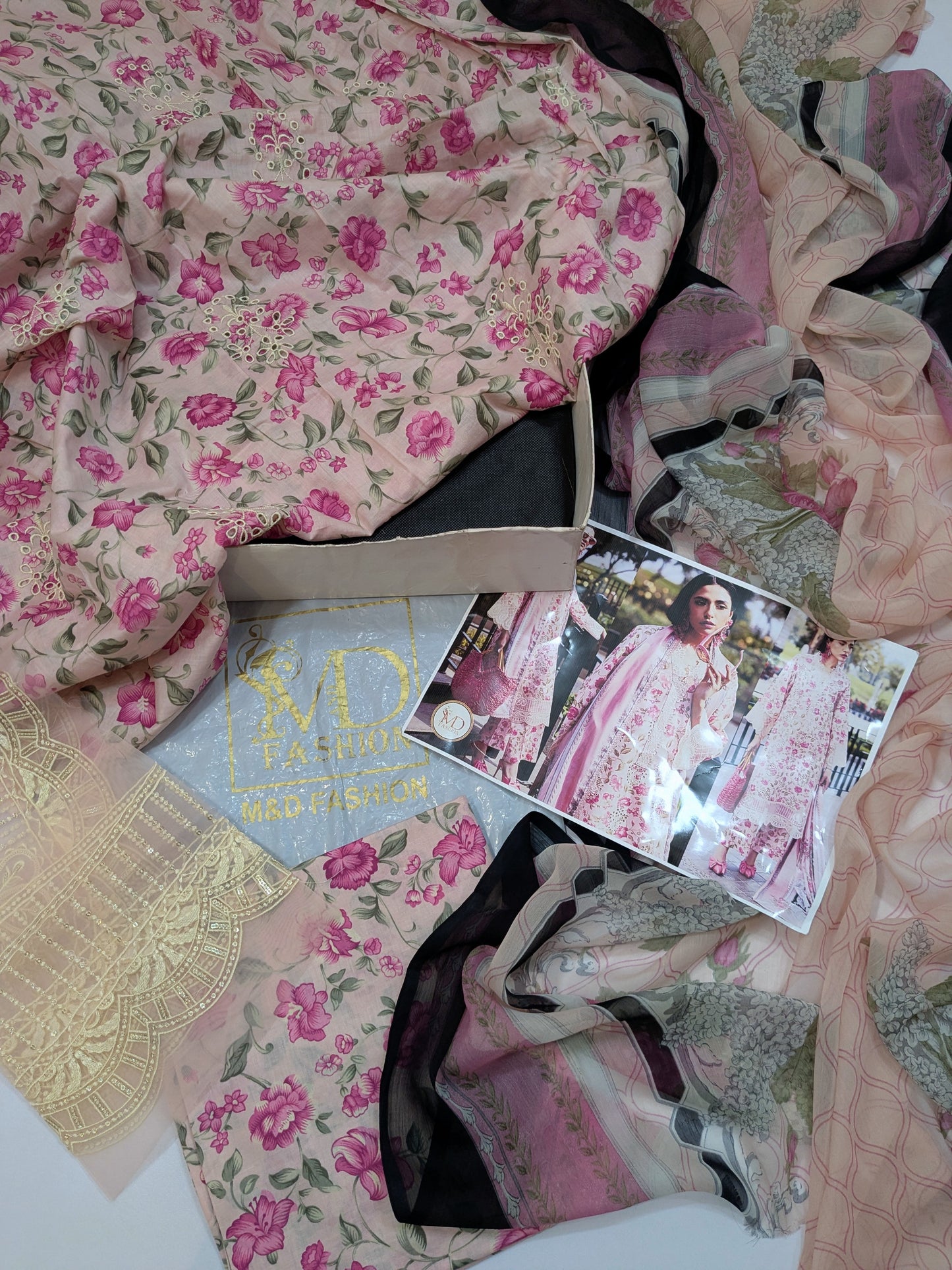 MAHNUR LOTUS LAWN EMBROIDERED 3pc