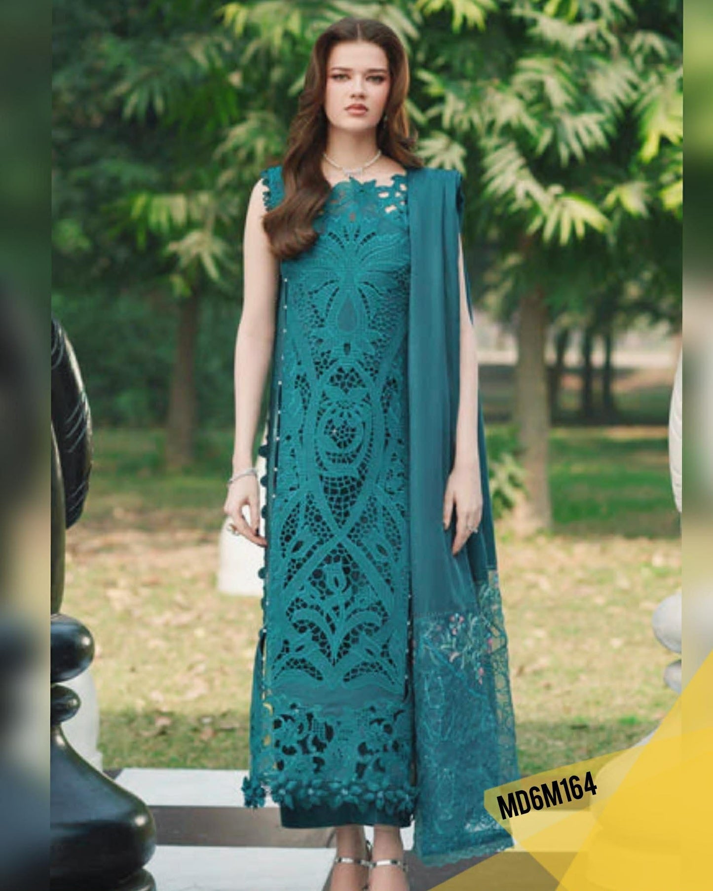 PARISHAY ZINC GREEN LUXURIOUS LAWN LACER WORK