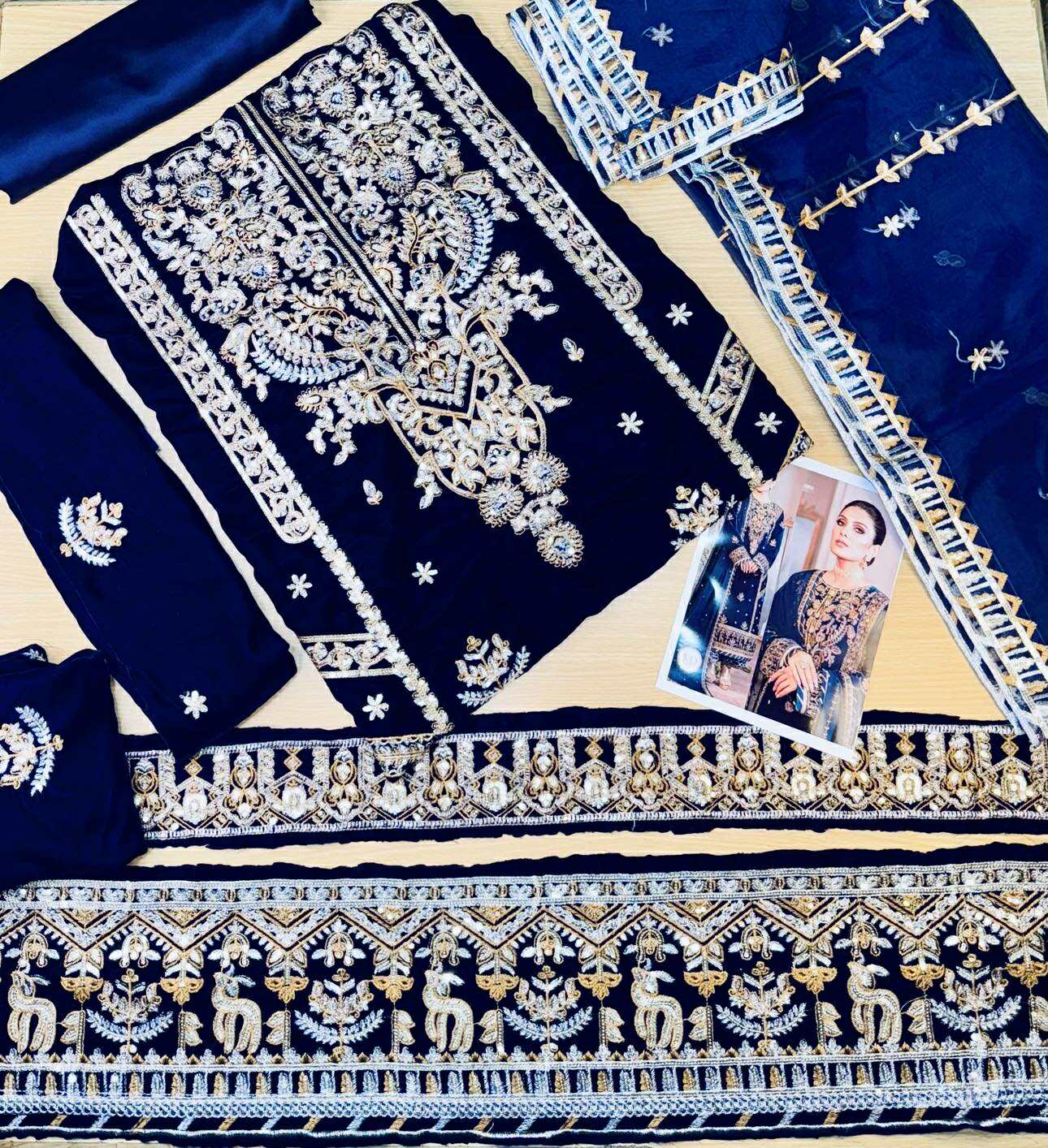 Asim Jofa Makhmal BLUE Ayeza Khan Edit Collection