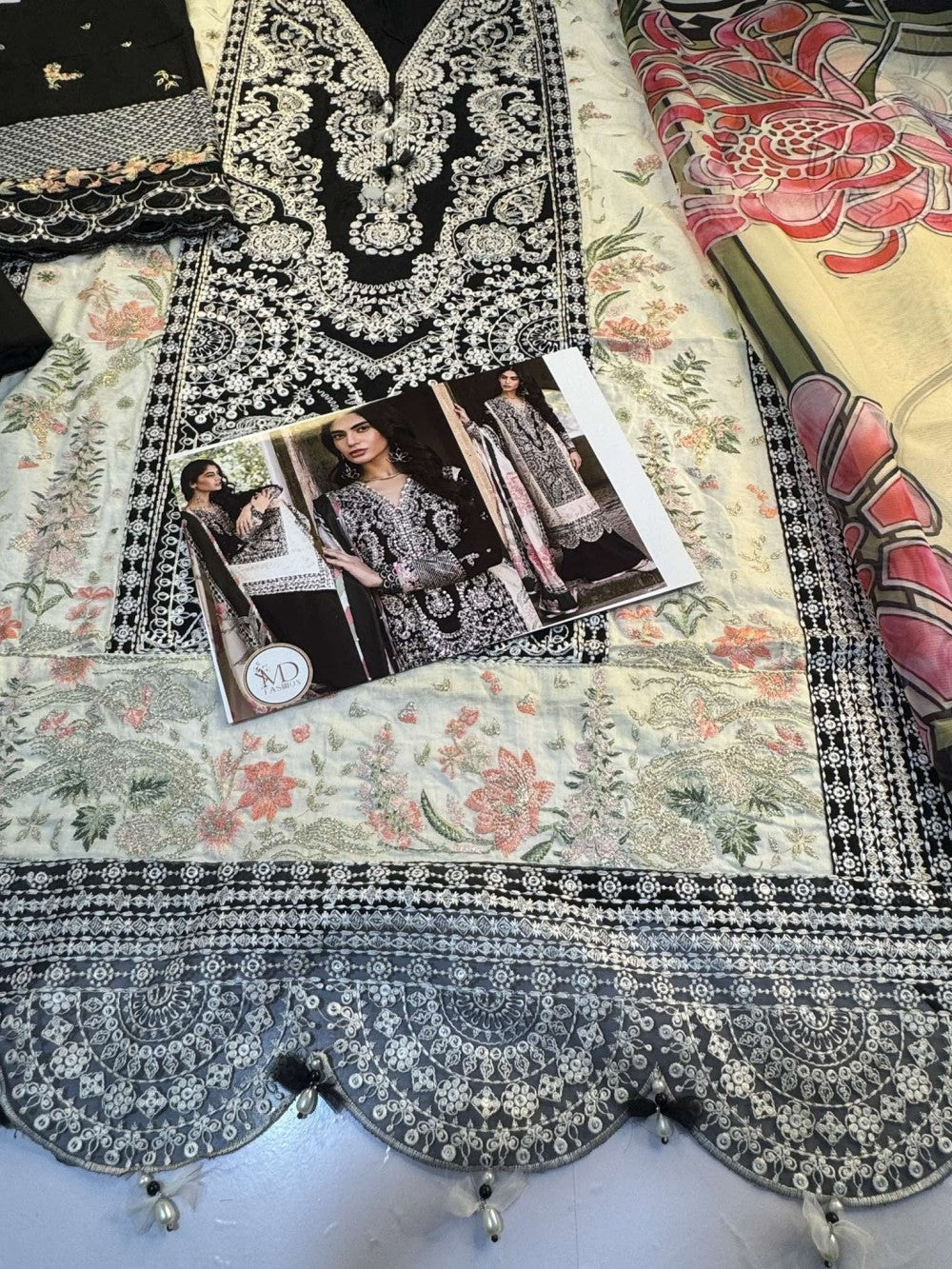 Bin Ilyas Gulaabi Baagh Lawn With Silk Dupatta