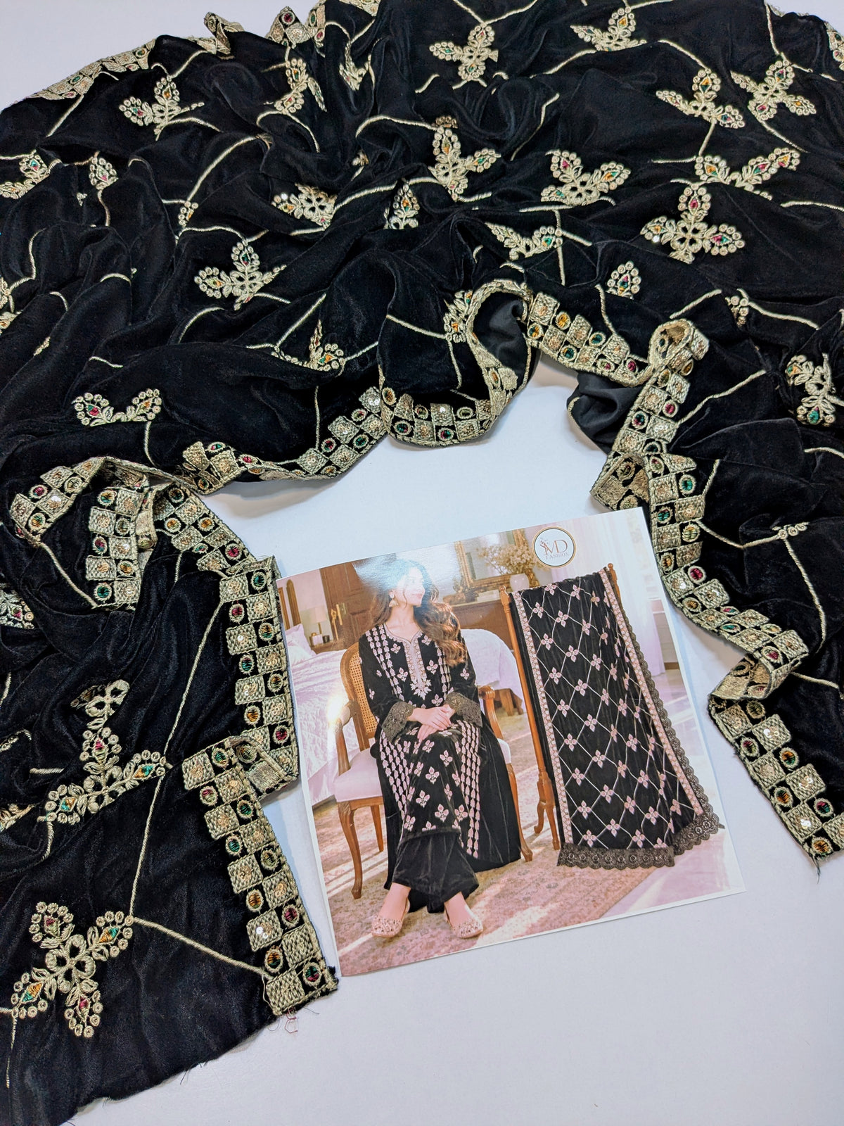 ZARQÉ KaliJaal Black Velvet Suit with Makhmal Shawl Embroidered
