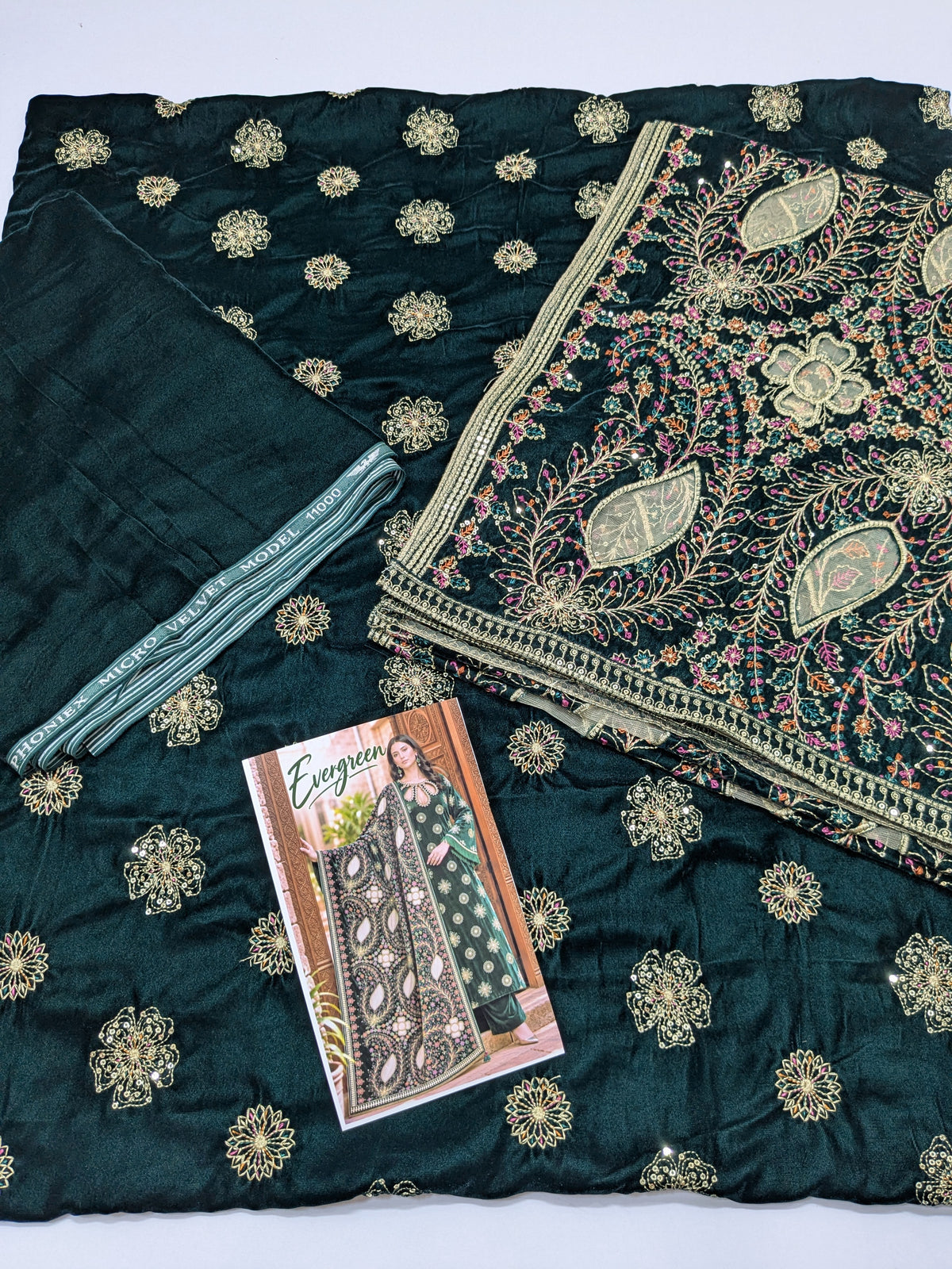 Evergreen Velvet Suit Cutwork Carving Heavy Shawl