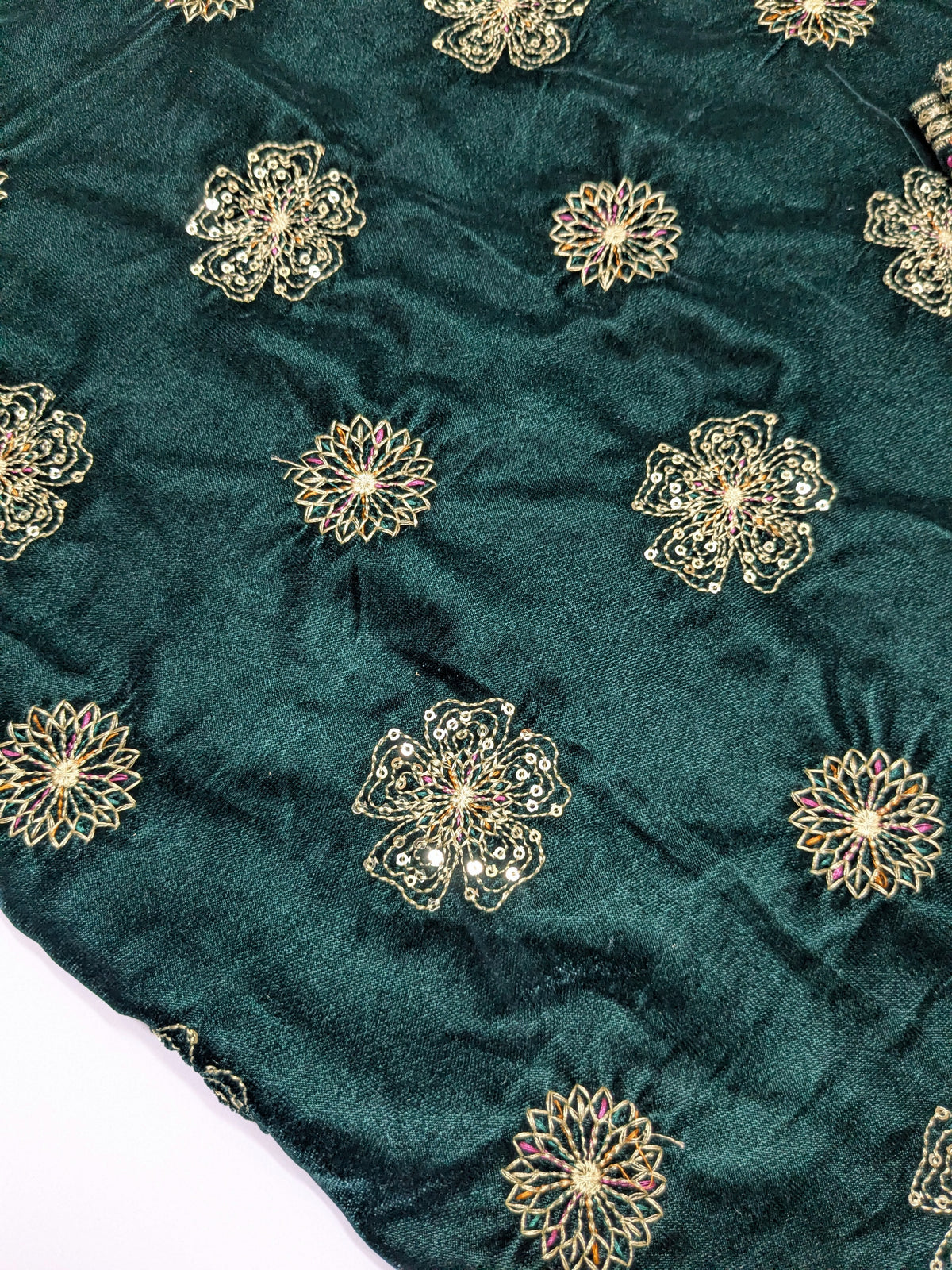 Evergreen Velvet Suit Cutwork Carving Heavy Shawl