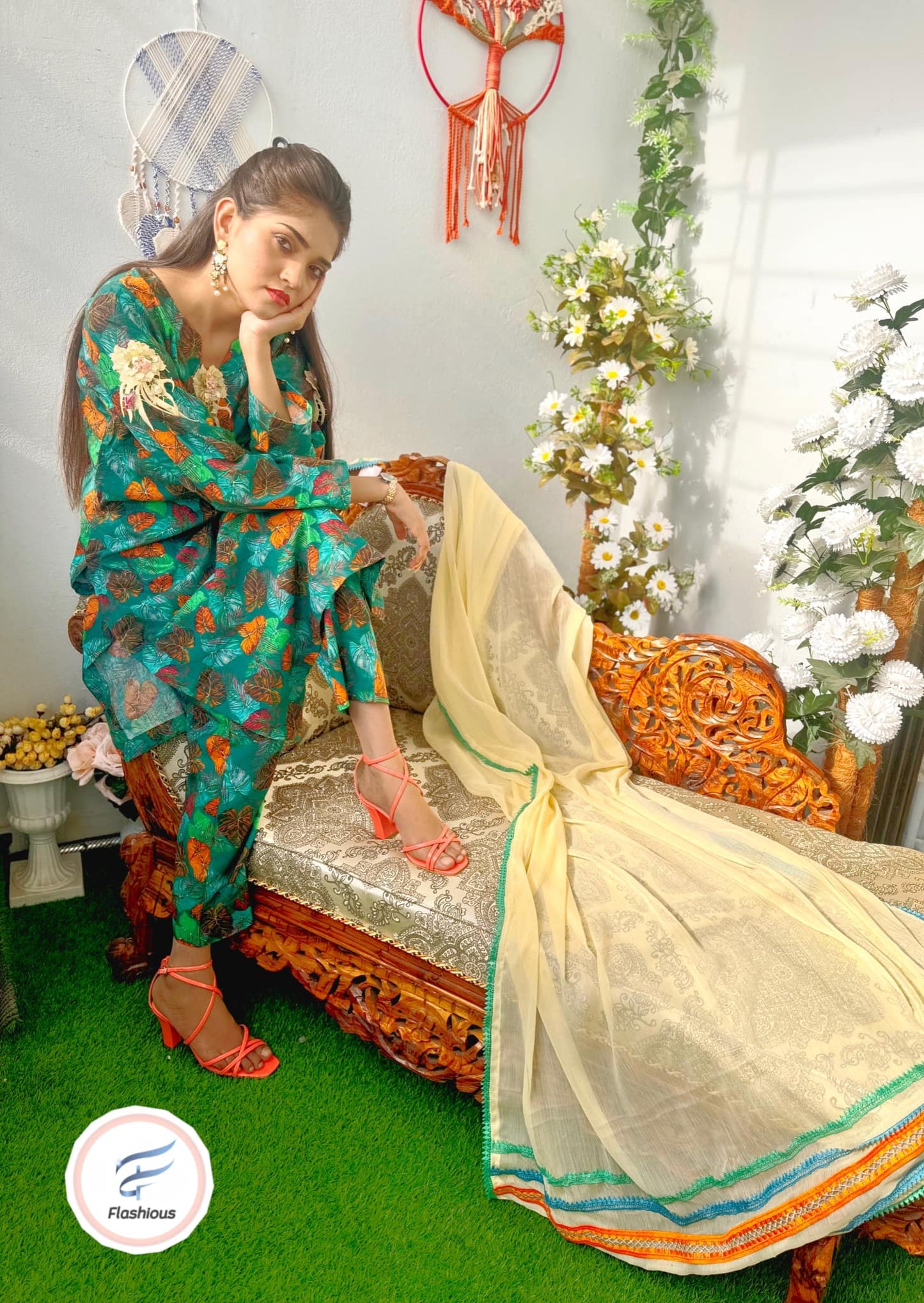 Leaf Stitched 3 Piece Lawn Suit