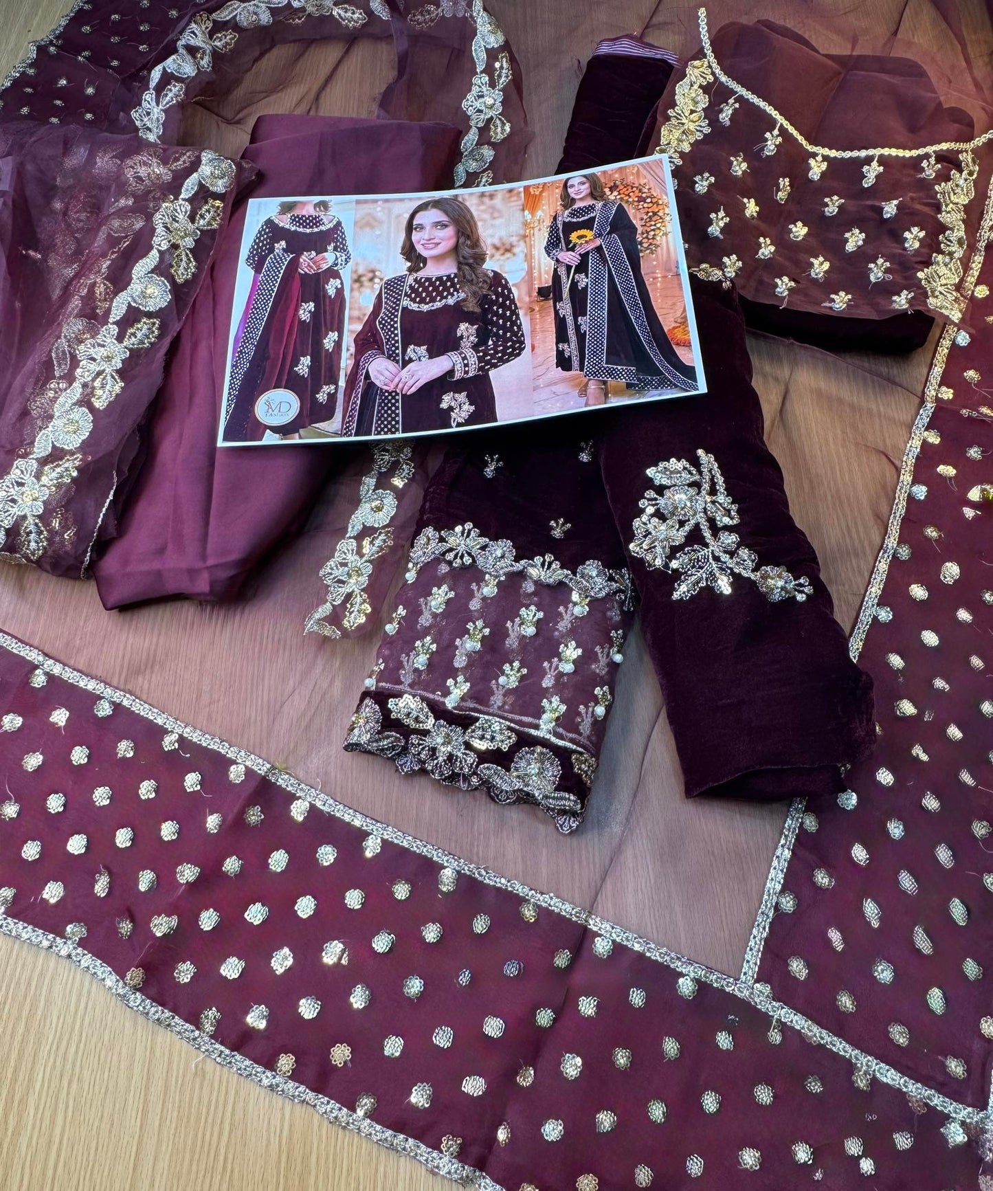 AFROZEH HIGH VERSION BURGUNDY VELVET