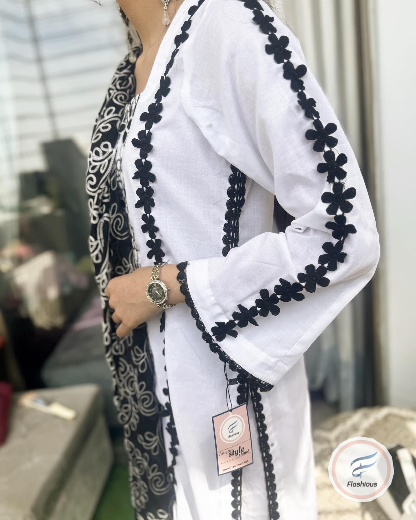 Magical White 3 Piece Complete Stitched Suit