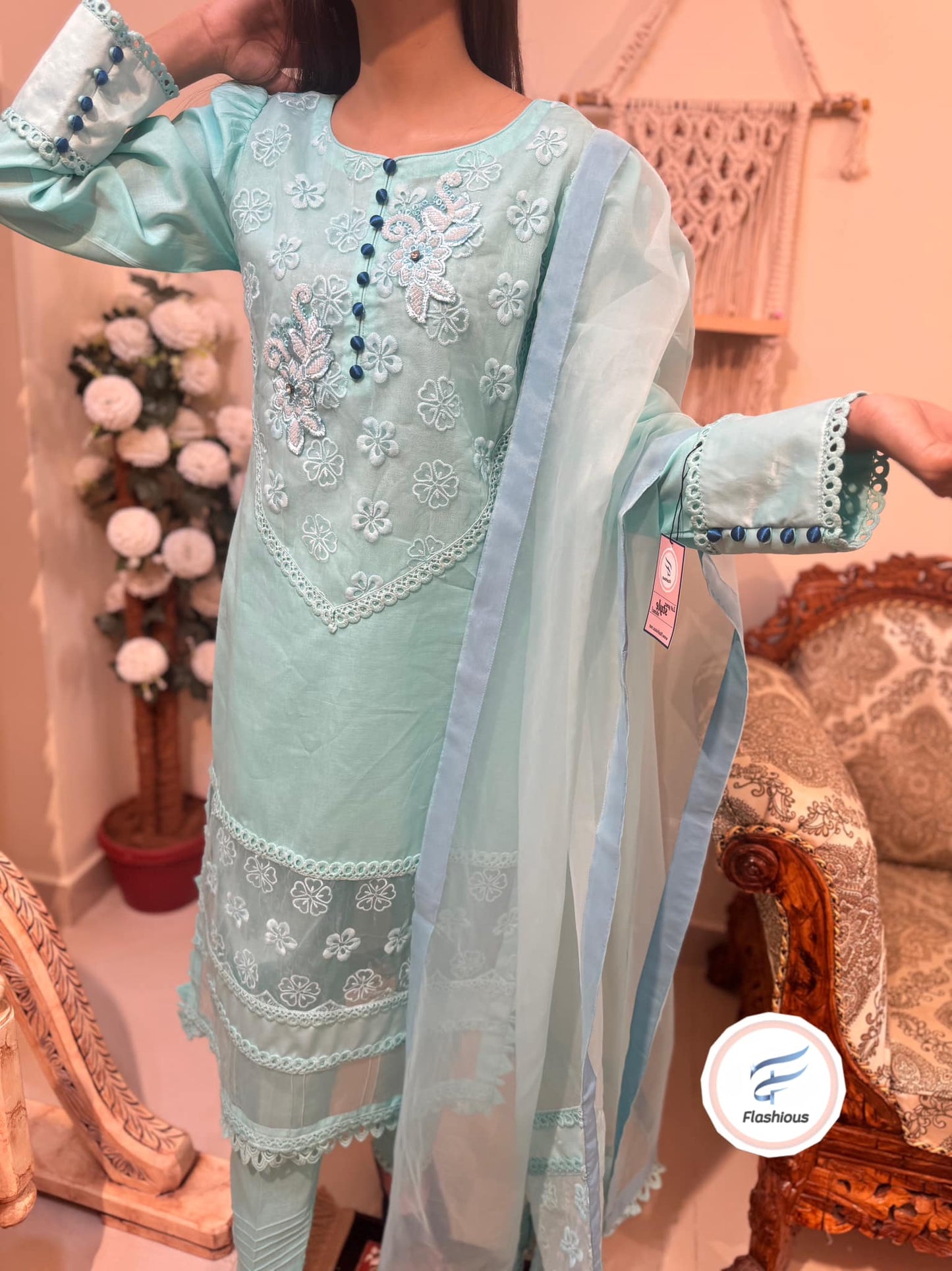 Lawn & Organza AQUA Sensations 3-Piece Ready To Wear