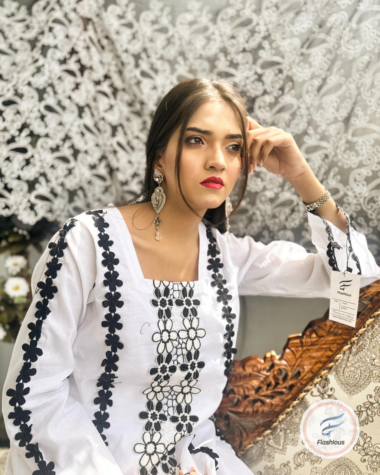 Magical White 3 Piece Complete Stitched Suit