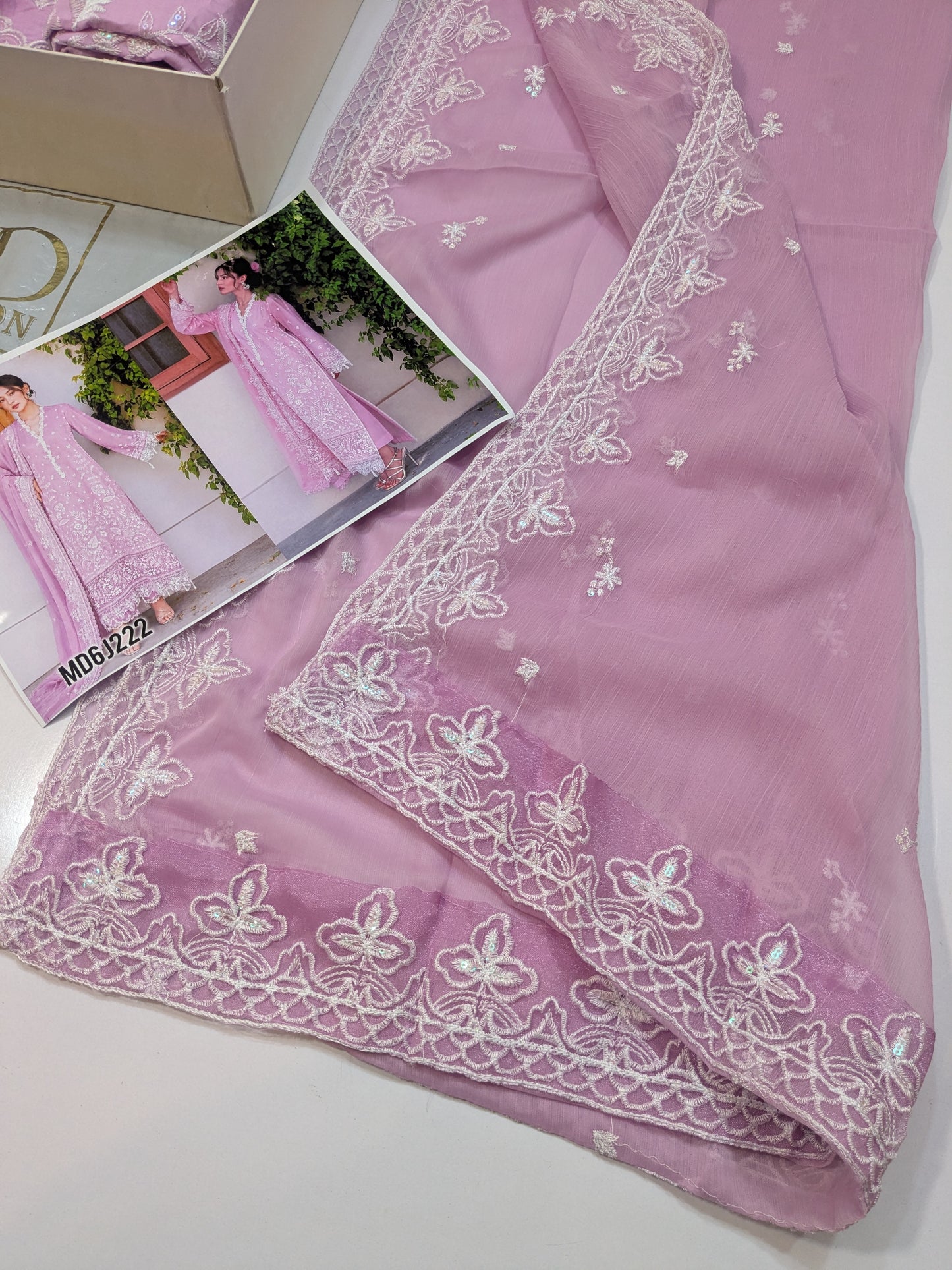 MAHIRA LUXURY LAWN PINKISH MOUVE WITH WHITE EMBROIDERY