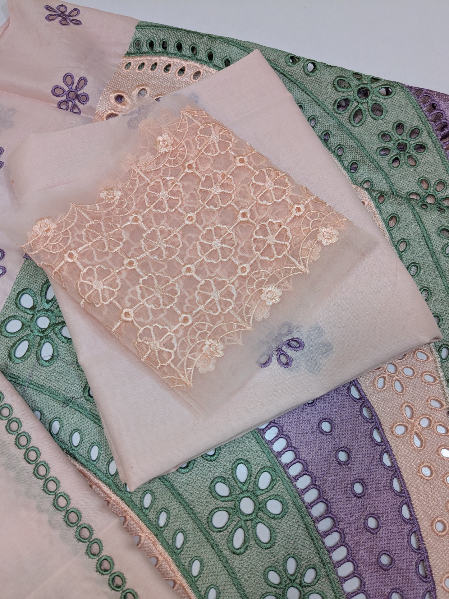 MARIA B 12B TYE DYE LUXURIOUS CHIKENKARI