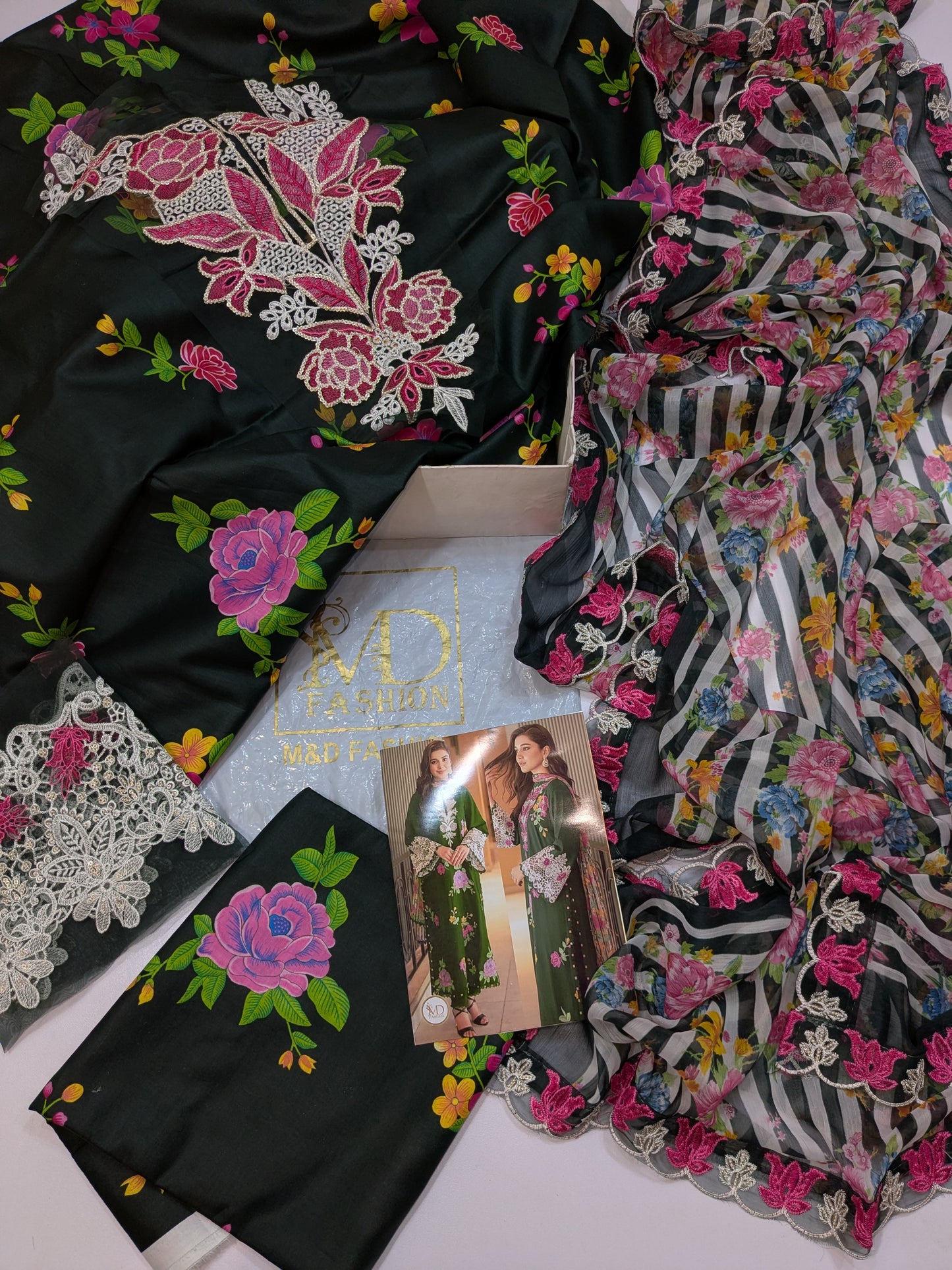 Aneela Tooba Green Lawn with ready chiffon duppata