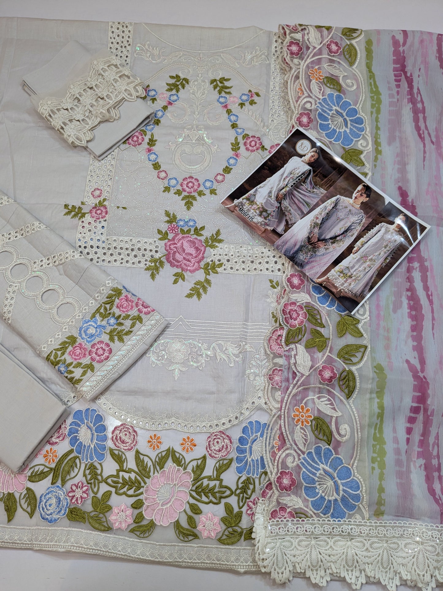 PARISHAY SYRA PEARL WHISPER LUXURY LAWN