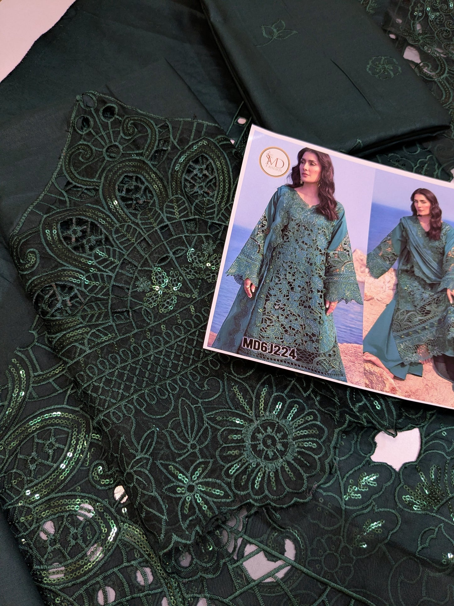 MAHNUR GREEN LUXURIOUS CHIKENKARI LAWN
