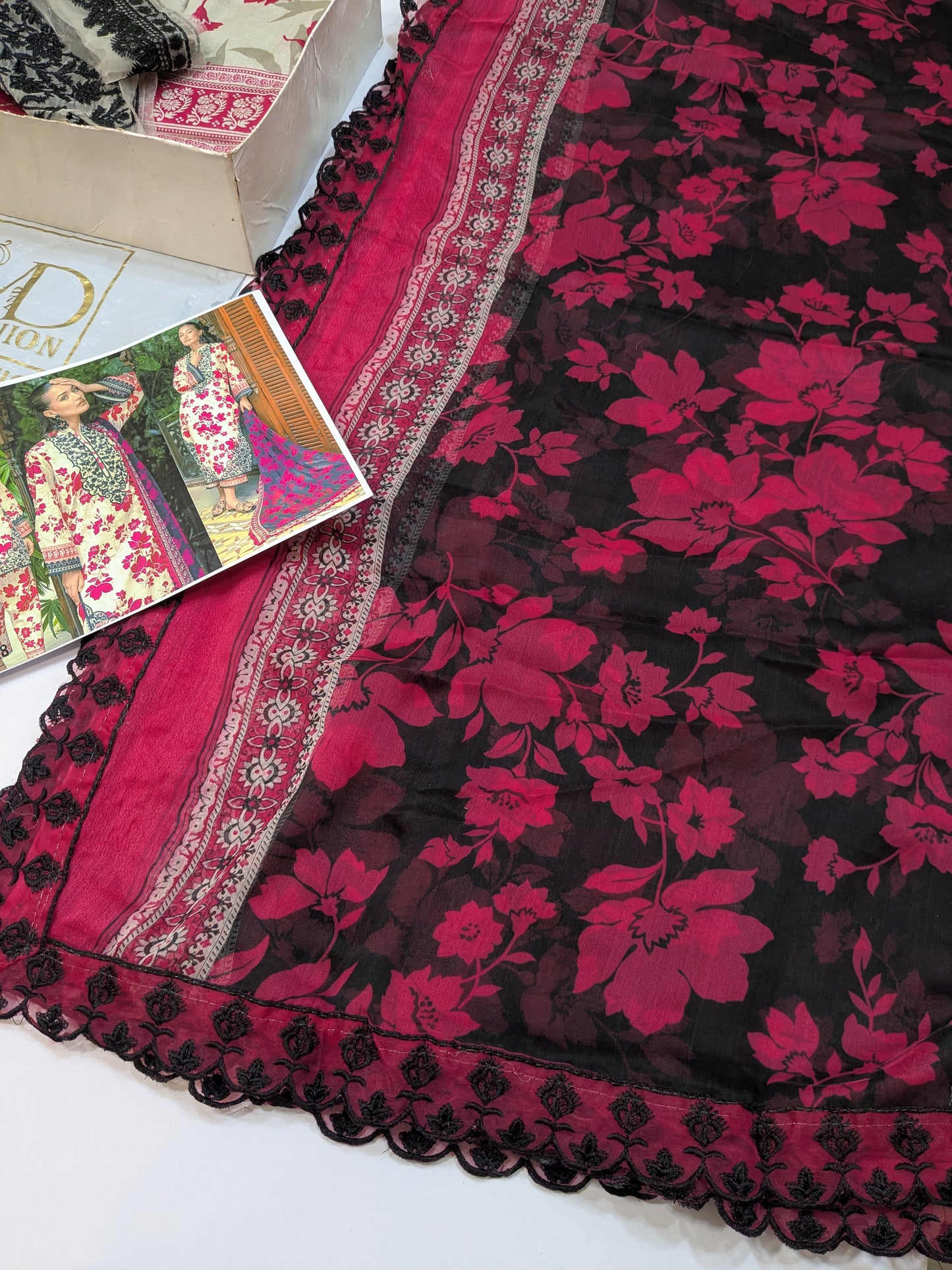 ZAINAB CHOTANI NYSA LAWN PRINTED EMBROIDERED