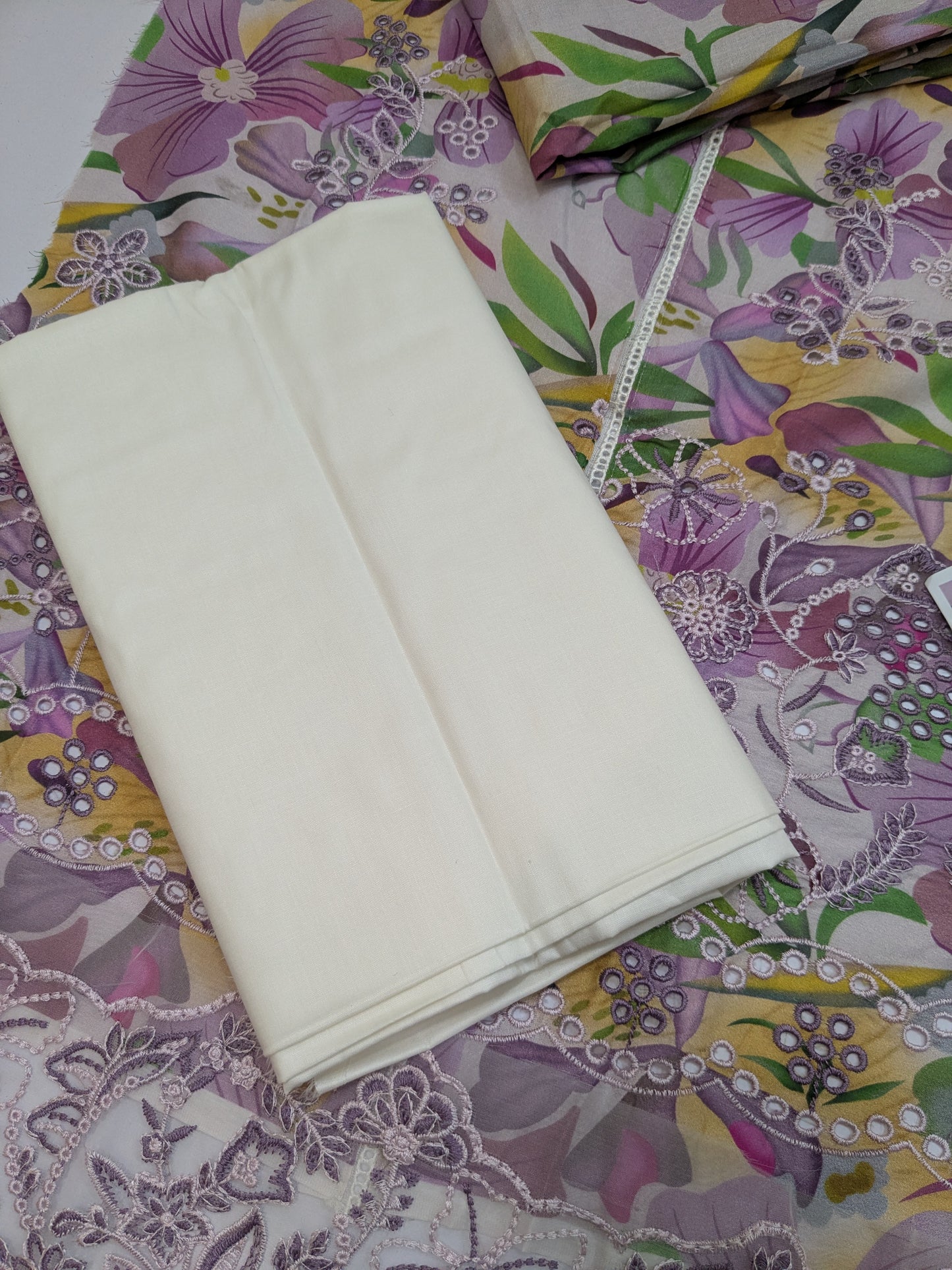 COCO RANG RASIYA LAWN PASTEL CHIKENKARI EMBROIDERED