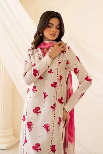 IZNIK LAWN CHIKENKARI EMBROIDERED CREAM WHITE