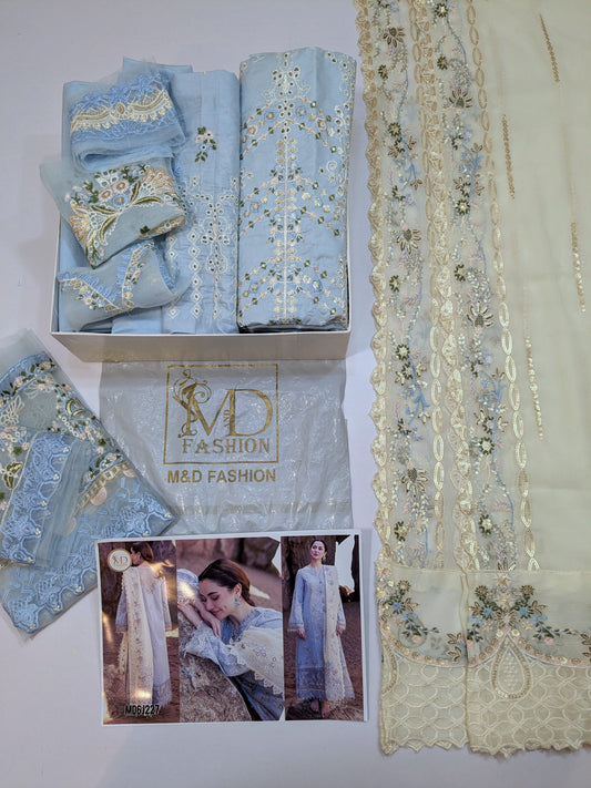 QALAMKAR FIRUZE CHIKANKARI LUXURY EMBROIDERED LAWN
