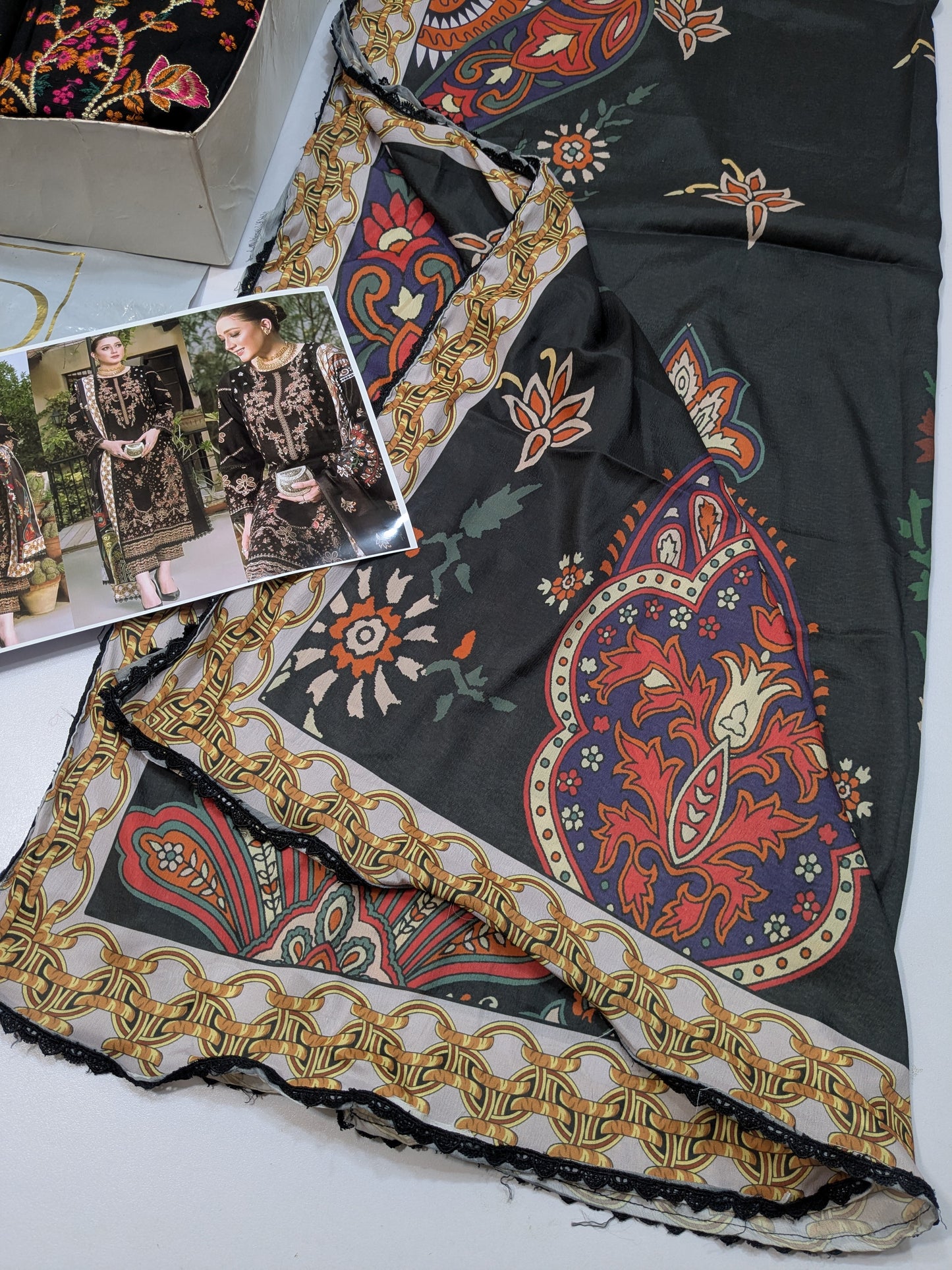 ANEELA KHADDAR EMBROIDERED MOMINA BLACK 3pcs