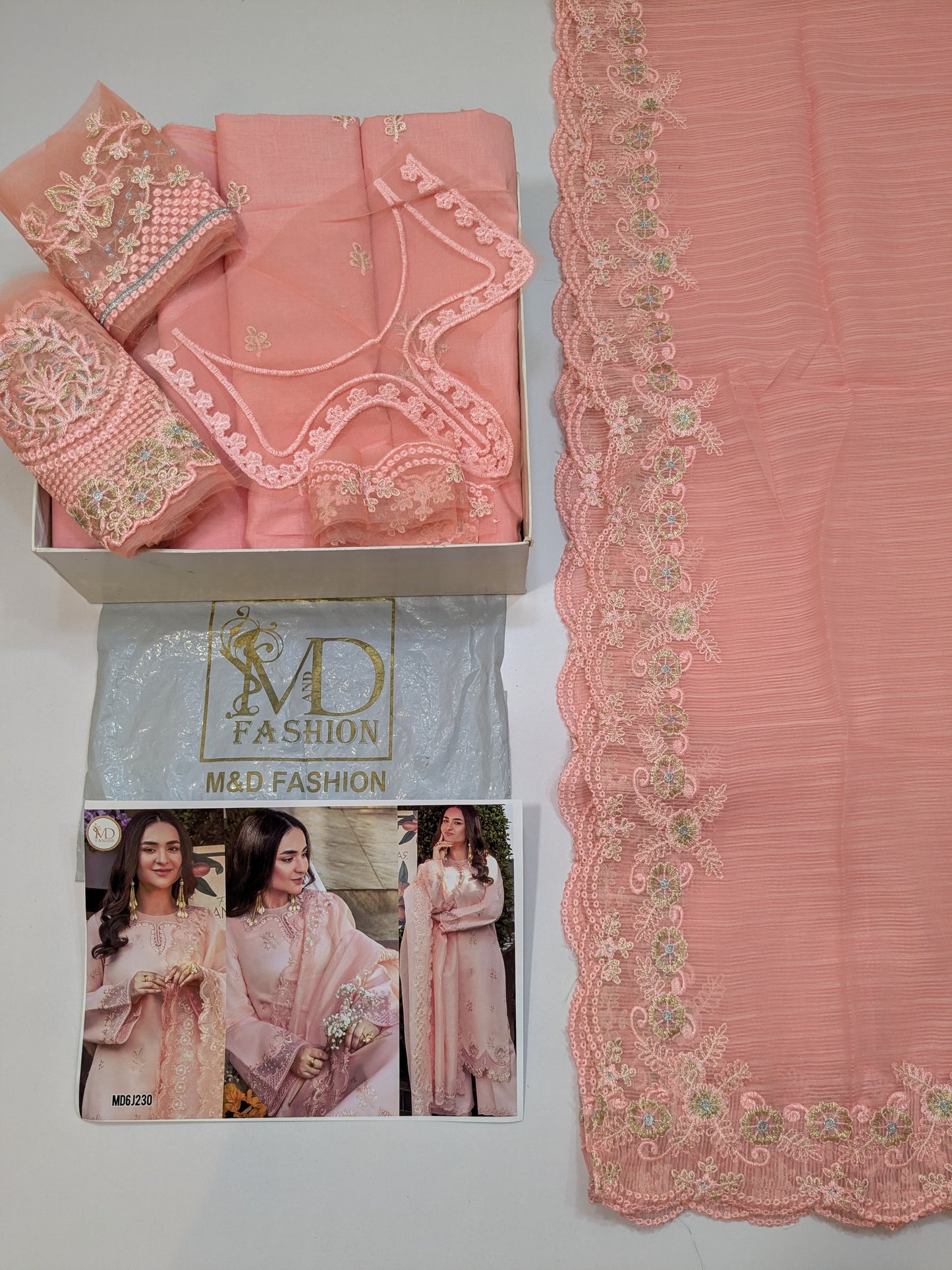 Rang Rasiya Eshal Luxury Lawn Embroidered