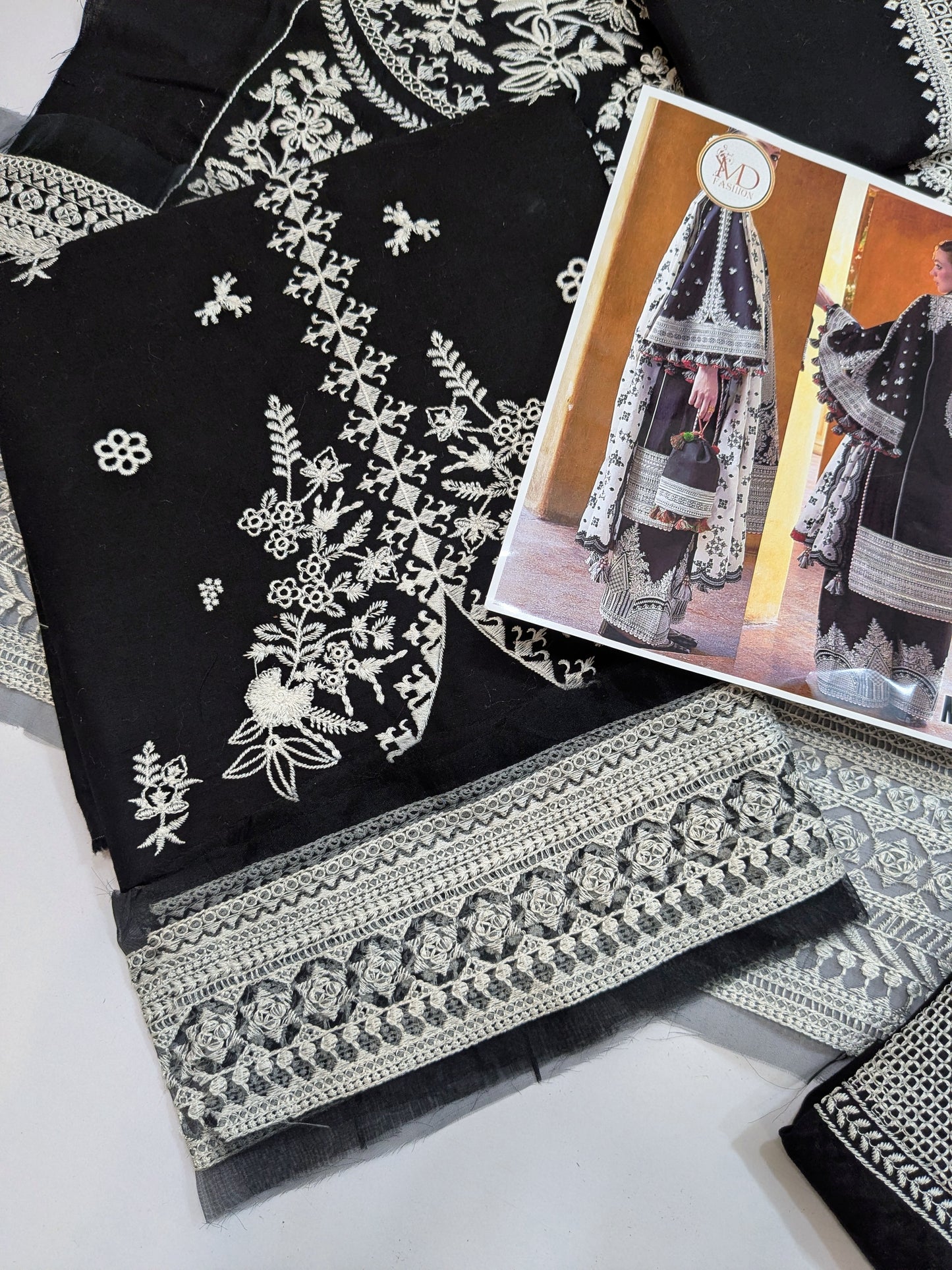 HUSSAIN REHAR LUXURIOUS LAWN CHIKENKARI SHAMS