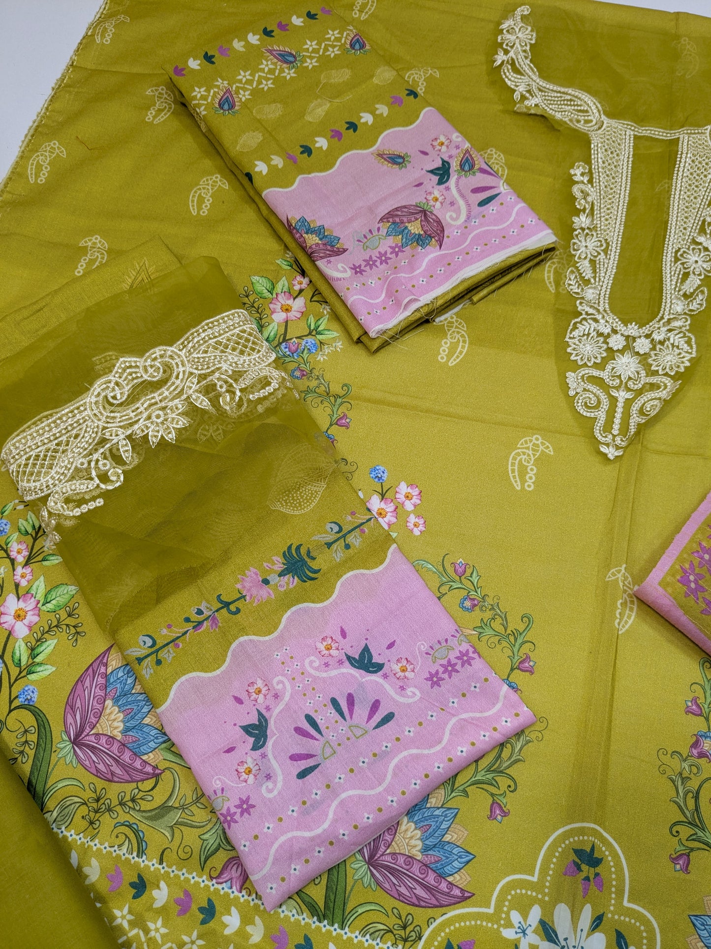 QALAMKAR SIAN DHANI QPRINT EMBROIDERED LAWN
