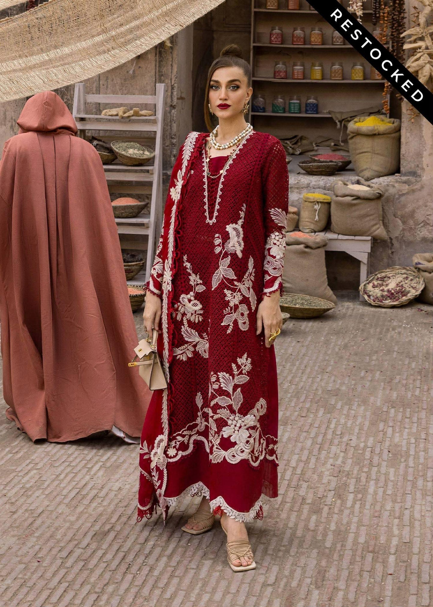 CRIMSON RED ONE TRUE LOVE LUXURIOUS LAWN