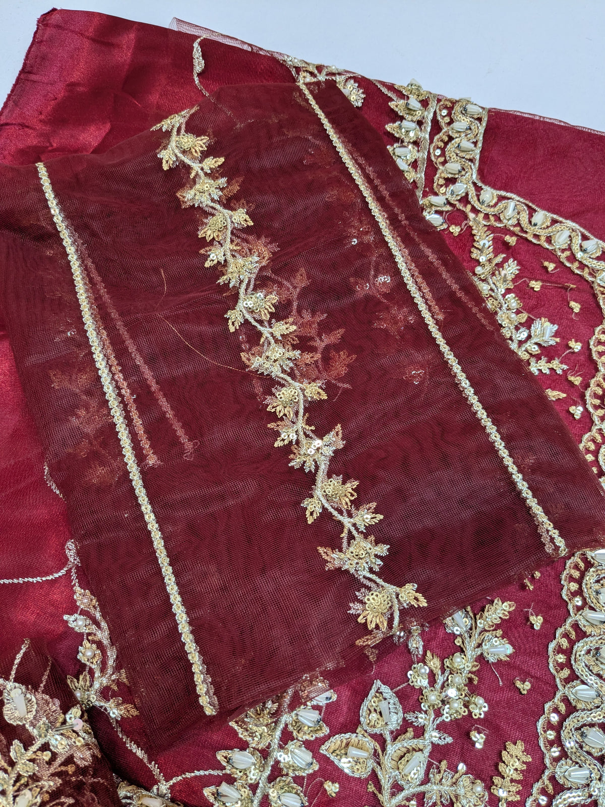 GULAL INSPIRED IZAR MAROON HANDWORK FORMAL