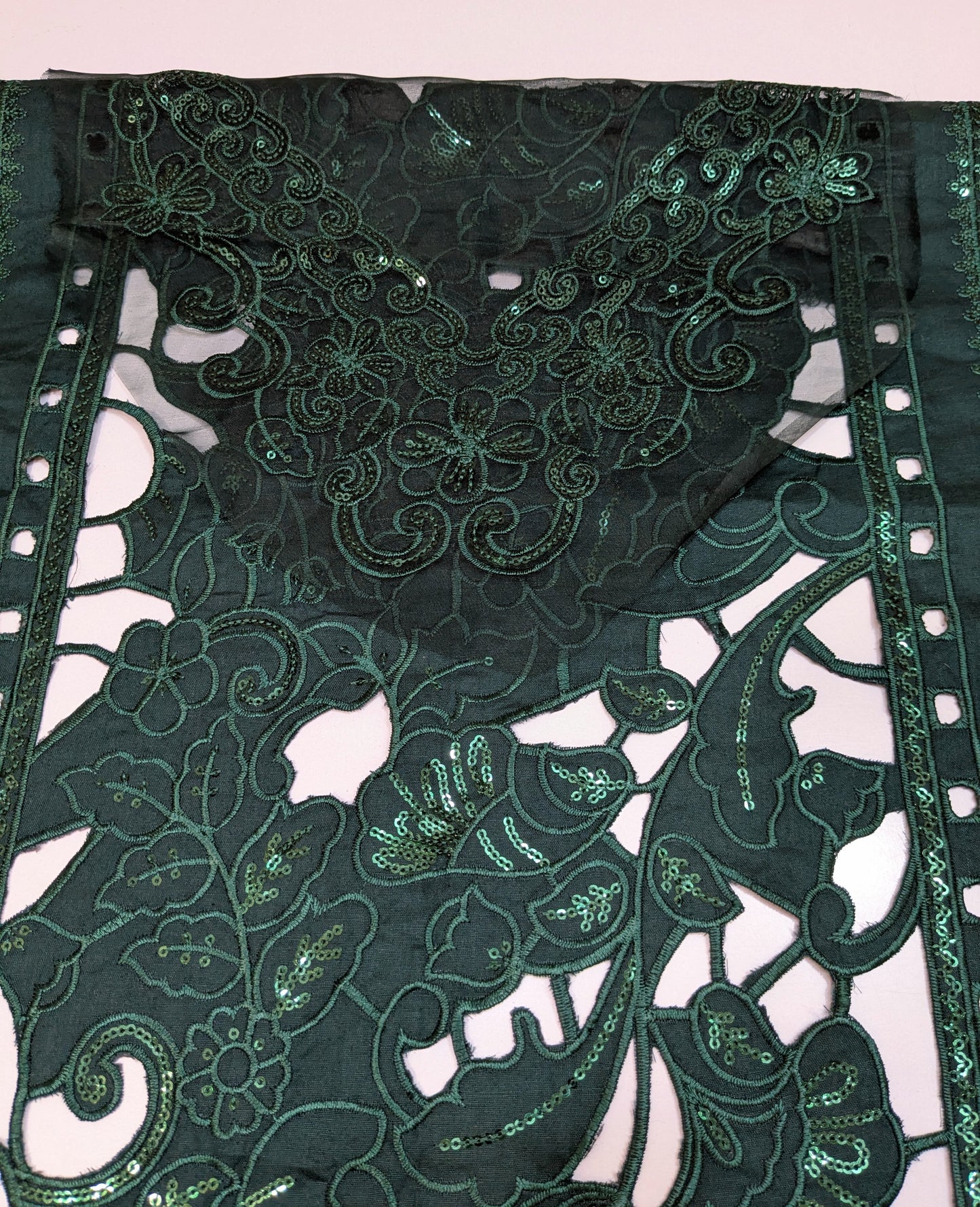 MAHNUR GREEN LUXURIOUS CHIKENKARI LAWN