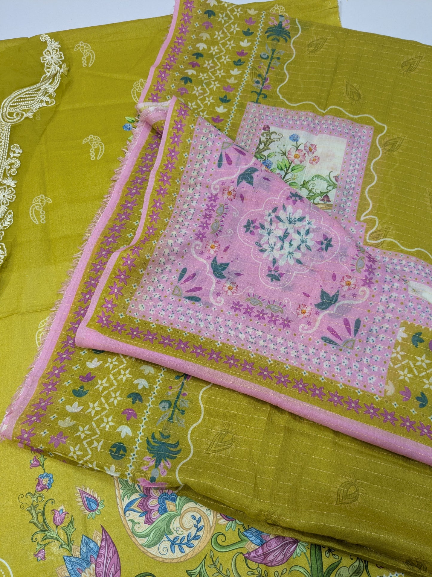 QALAMKAR SIAN DHANI QPRINT EMBROIDERED LAWN