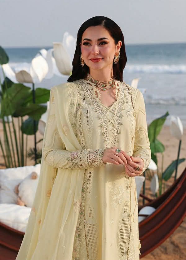 QALAMKAR SAFA SAHIL LUXURIOUS LAWN