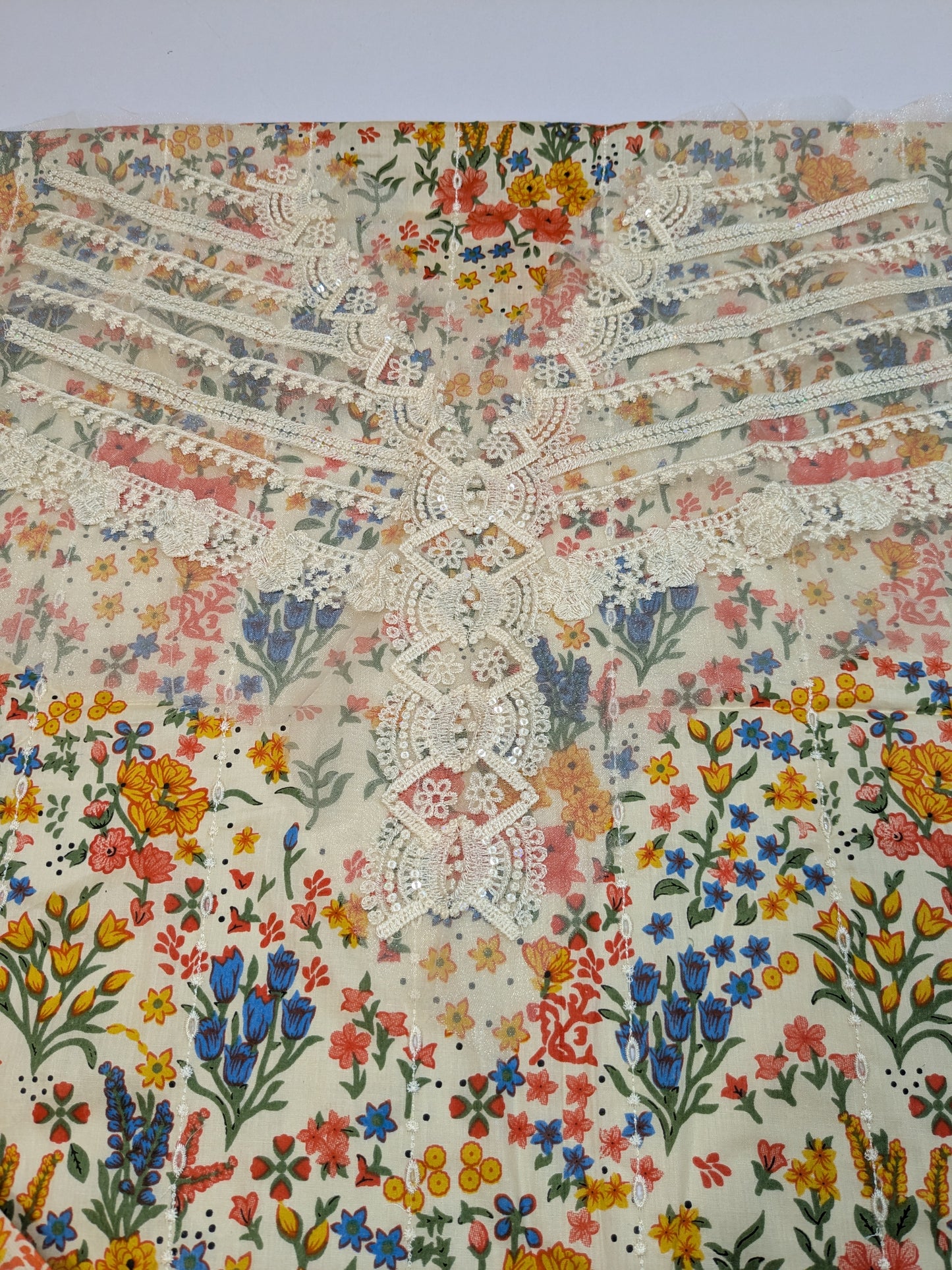 MARIA B LAWN CHIKENKARI PRINTED EMBROIDERED