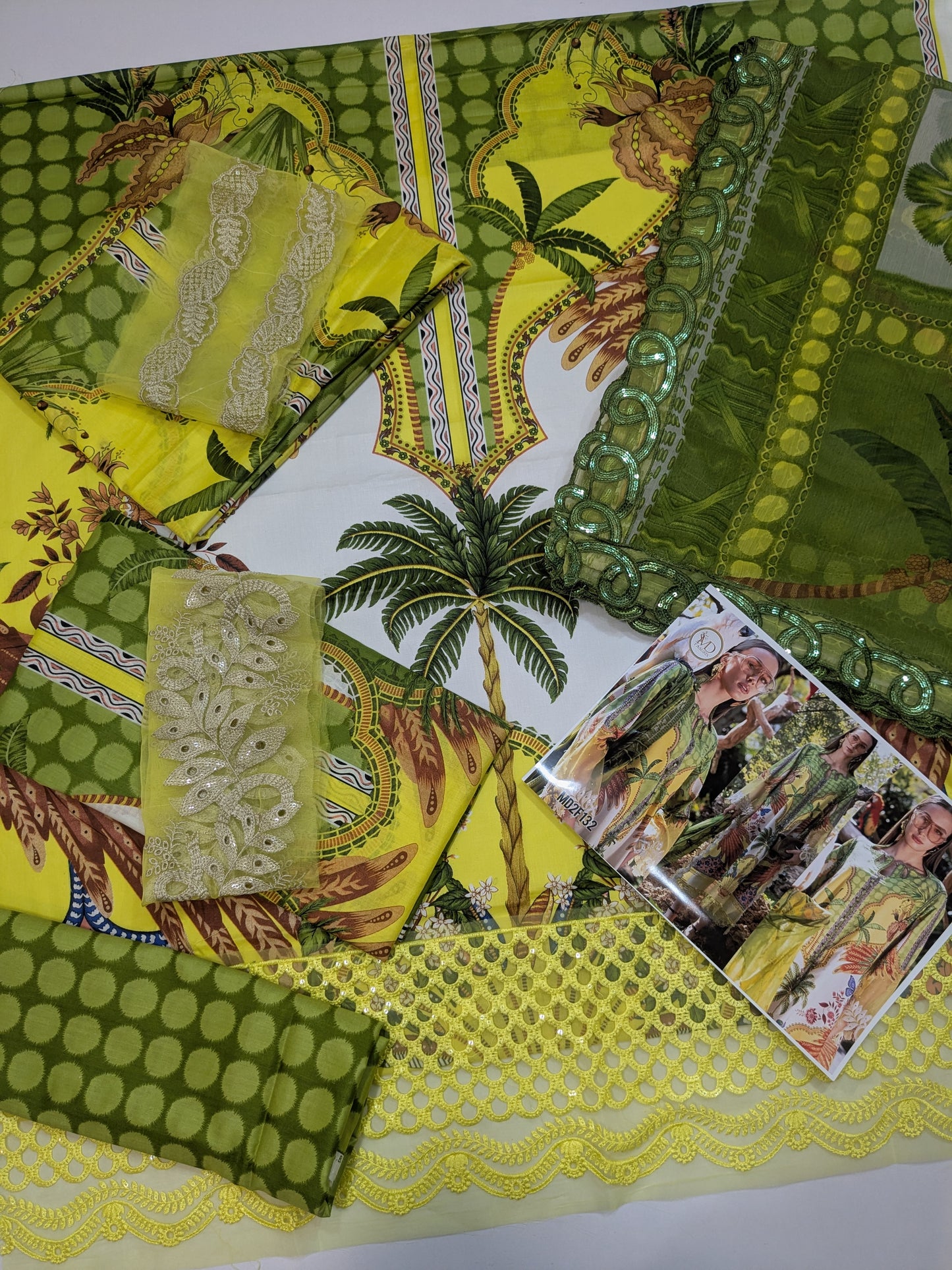 MPRINT MARIAB LAWN 5B DIGITAL PRINTED EMB