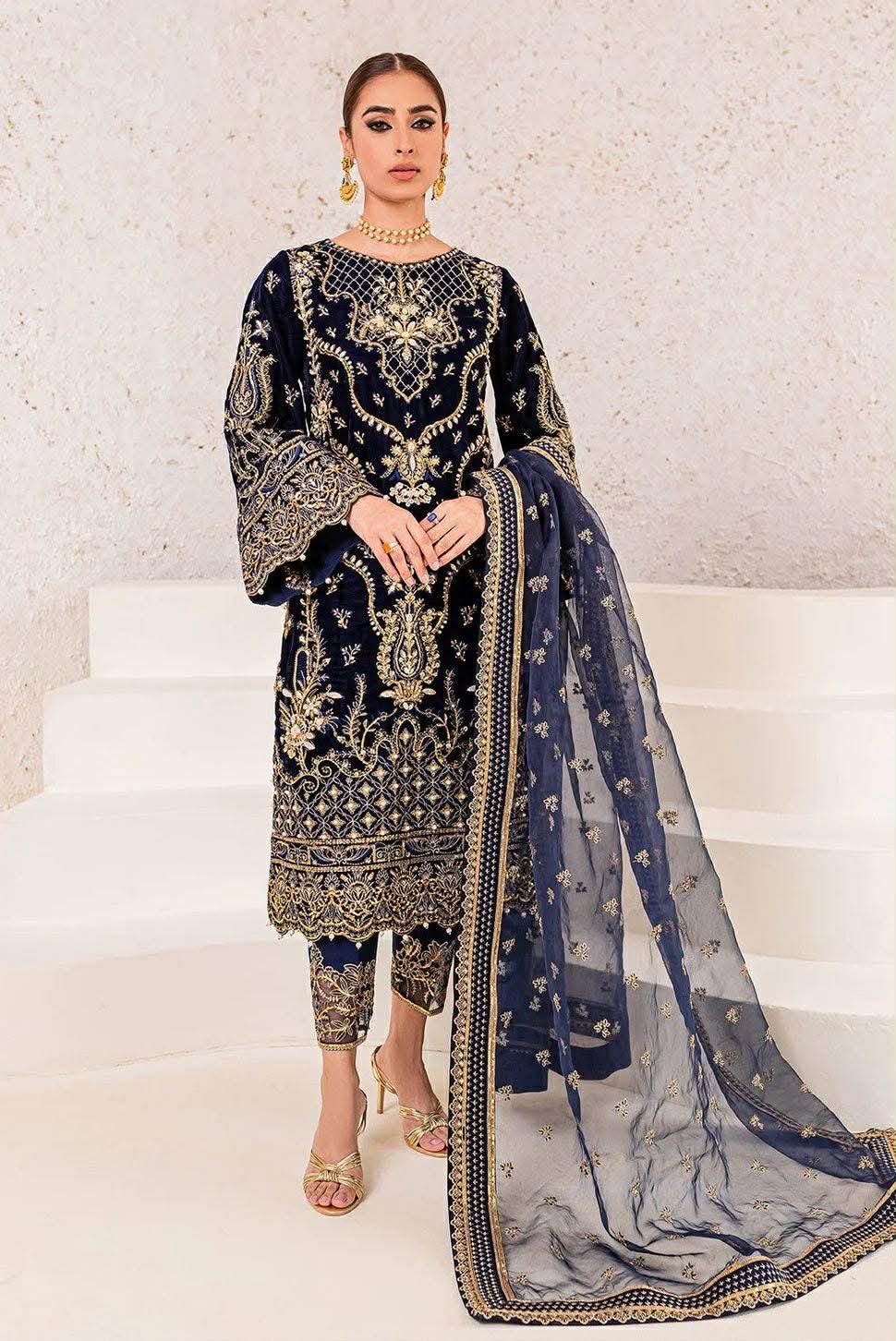 GULAAL INSIYA HAND EMBELLISHED BLUE VELVET 3PC