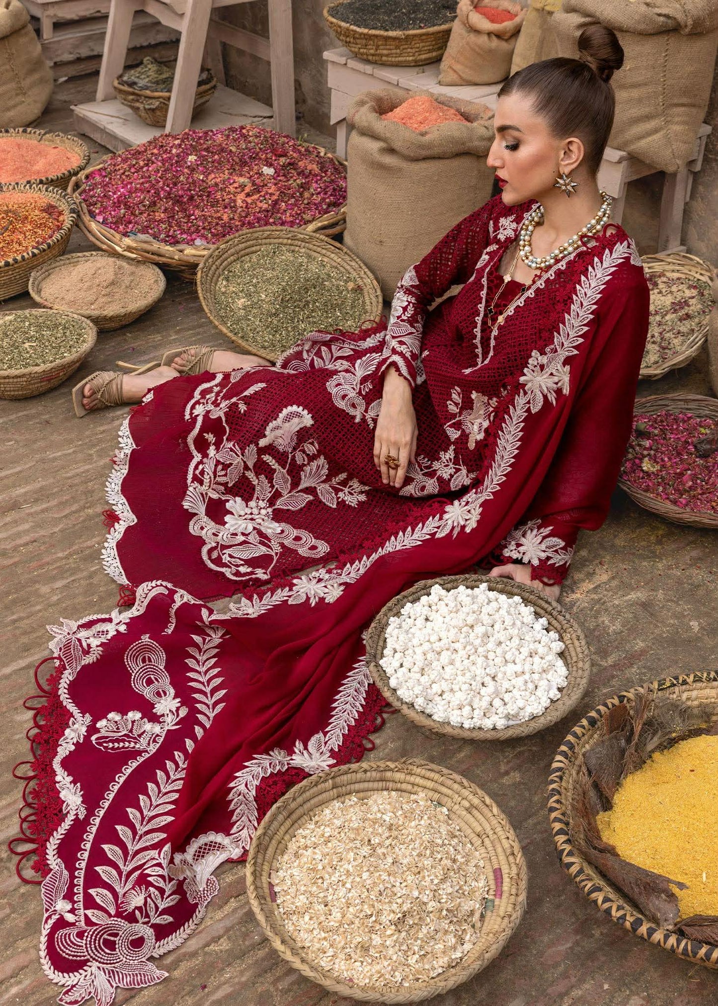 CRIMSON RED ONE TRUE LOVE LUXURIOUS LAWN