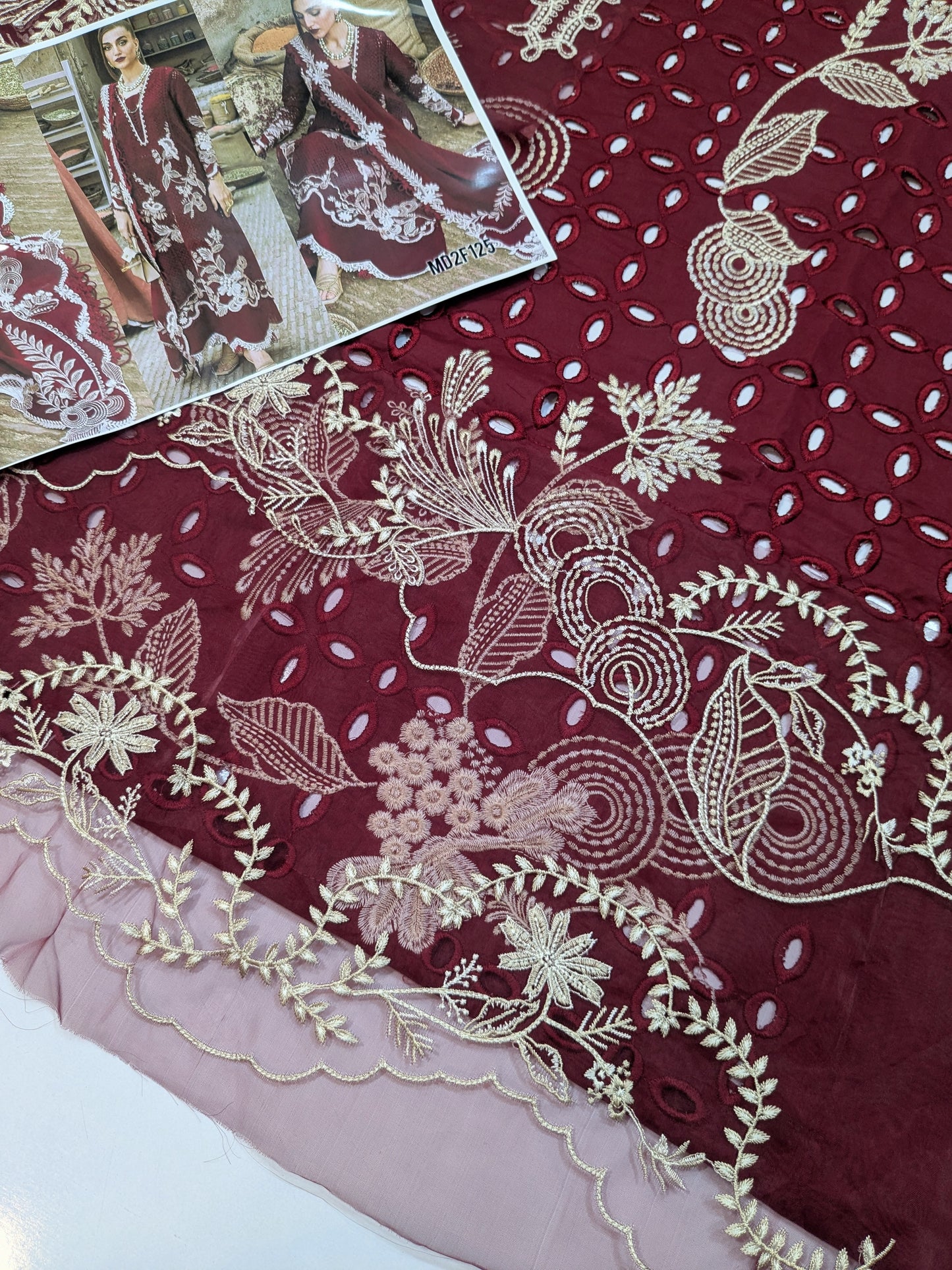 CRIMSON RED ONE TRUE LOVE LUXURIOUS LAWN