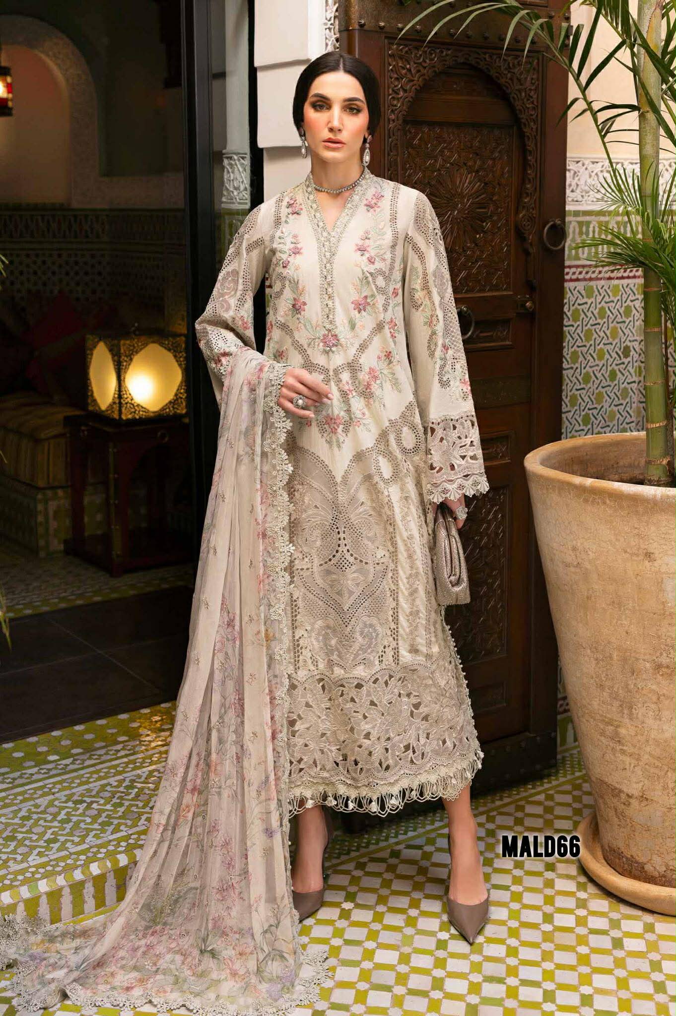 MARIA B AISH WHITE LUXURIOUS CHIKENKARI LAWN