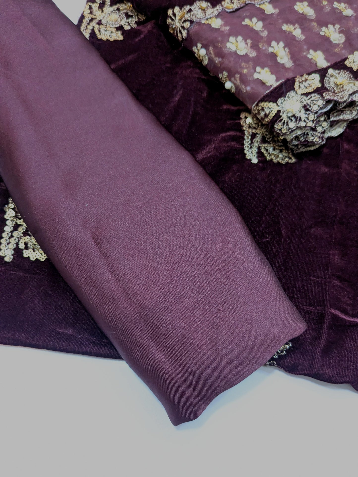 AFROZEH HIGH VERSION BURGUNDY VELVET