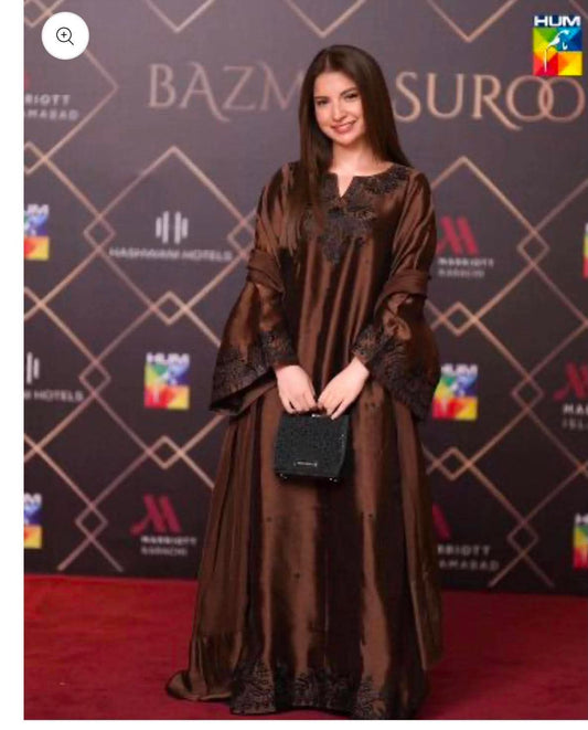 DANANEER MOBEEN SHEESHA SILK STICHED KAFTAAN