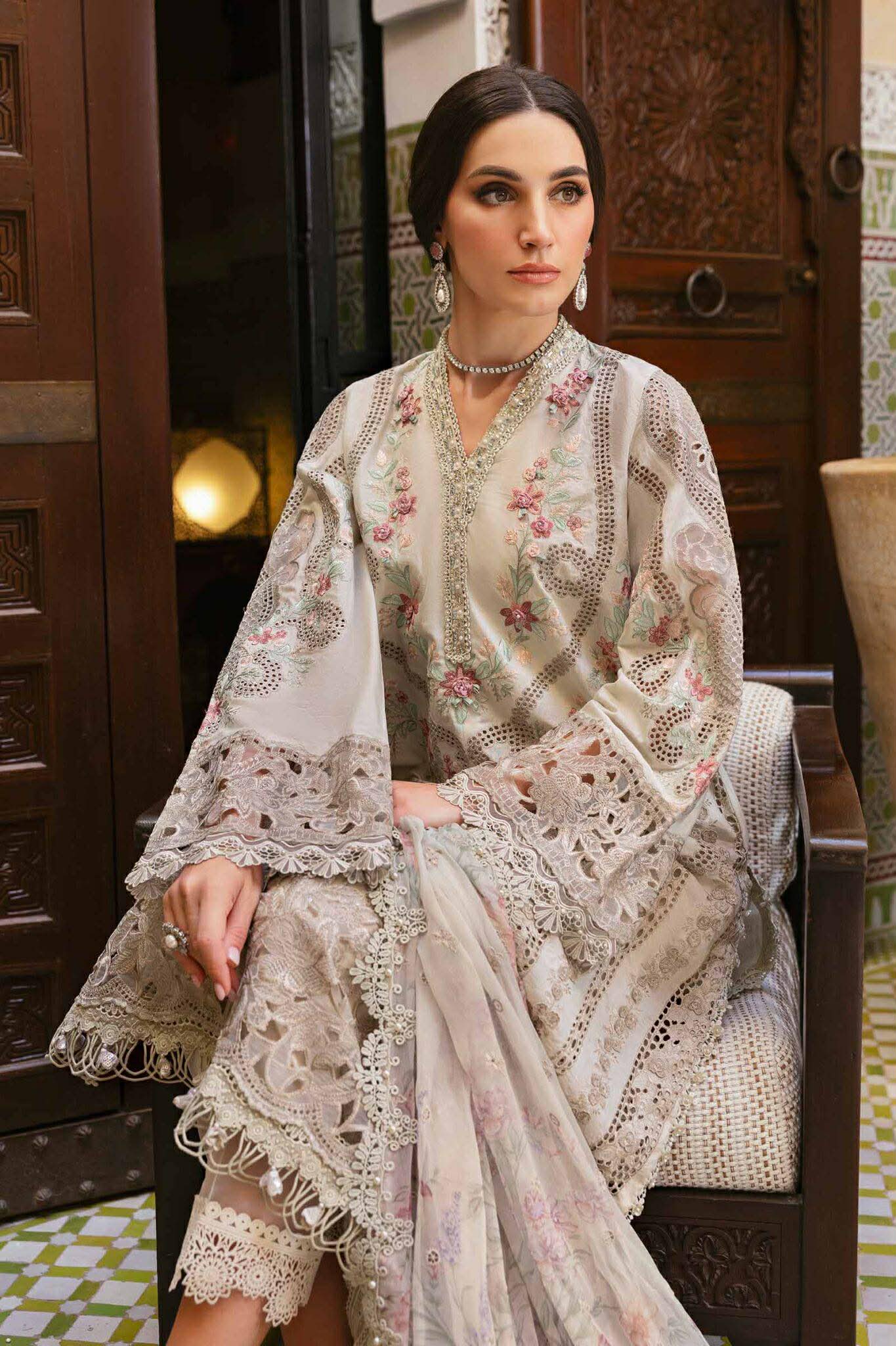 MARIA B AISH WHITE LUXURIOUS CHIKENKARI LAWN