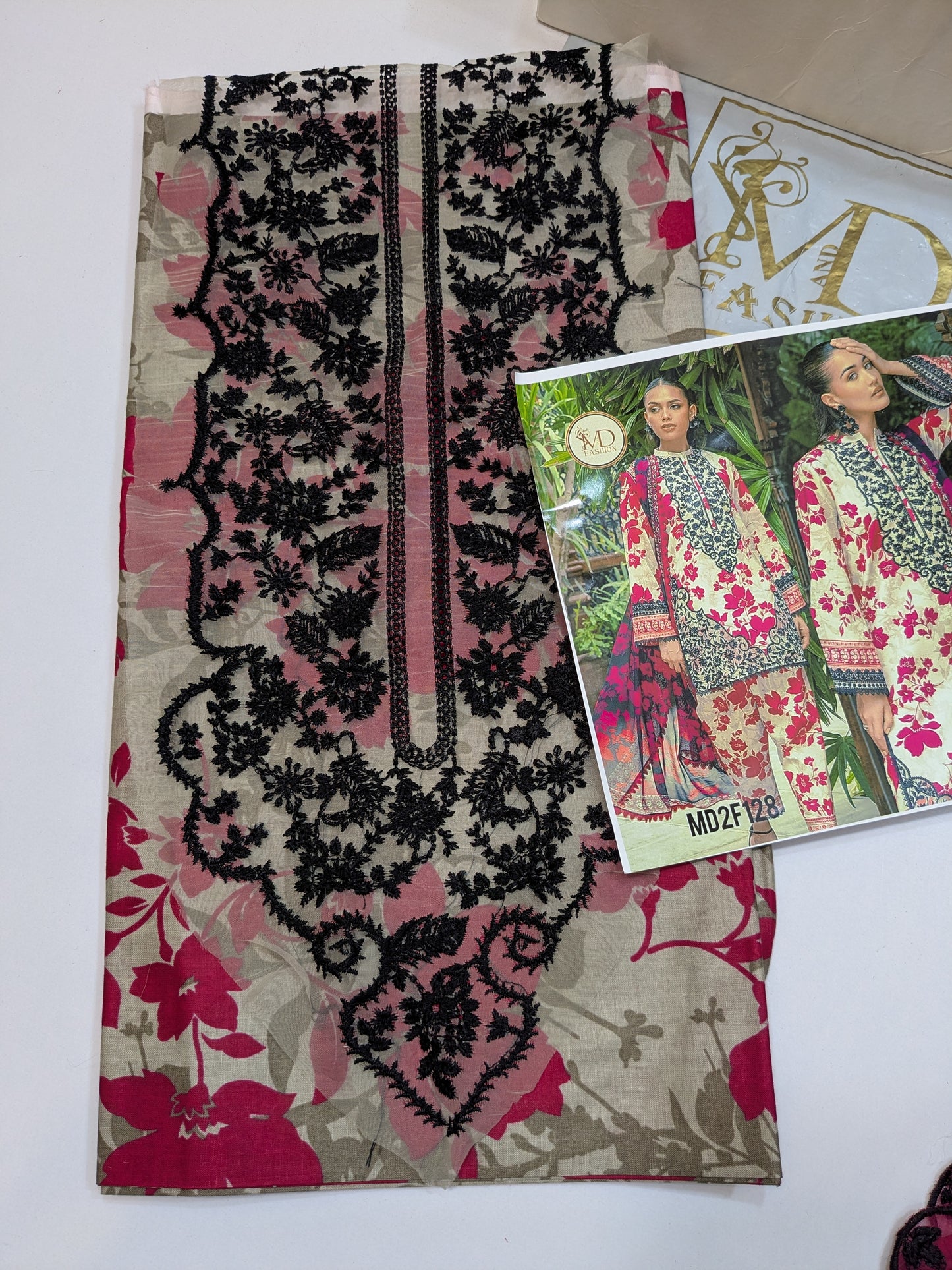 ZAINAB CHOTANI NYSA LAWN PRINTED EMBROIDERED