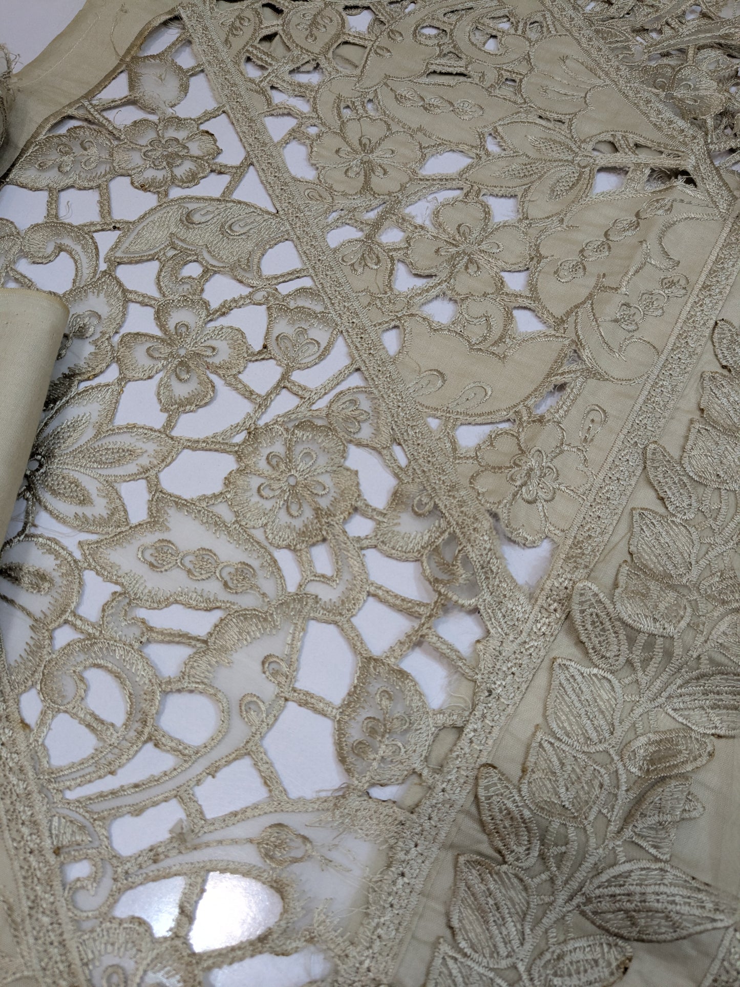 MARIA B 3D SKIN FAWN LUXURIOUS LAWN