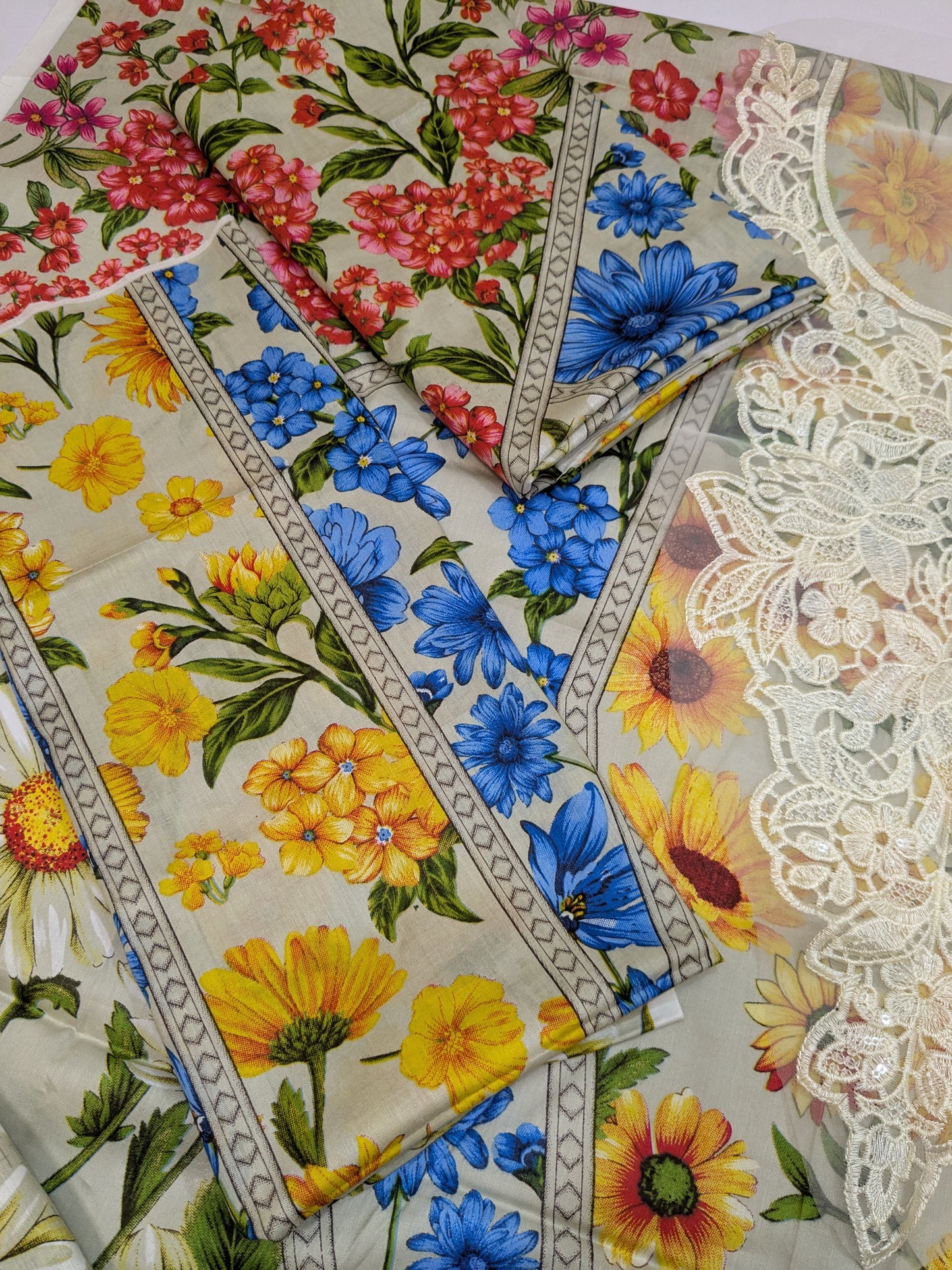 MARIA B SUNFLOWER PEACH26 MPRINT LAWN