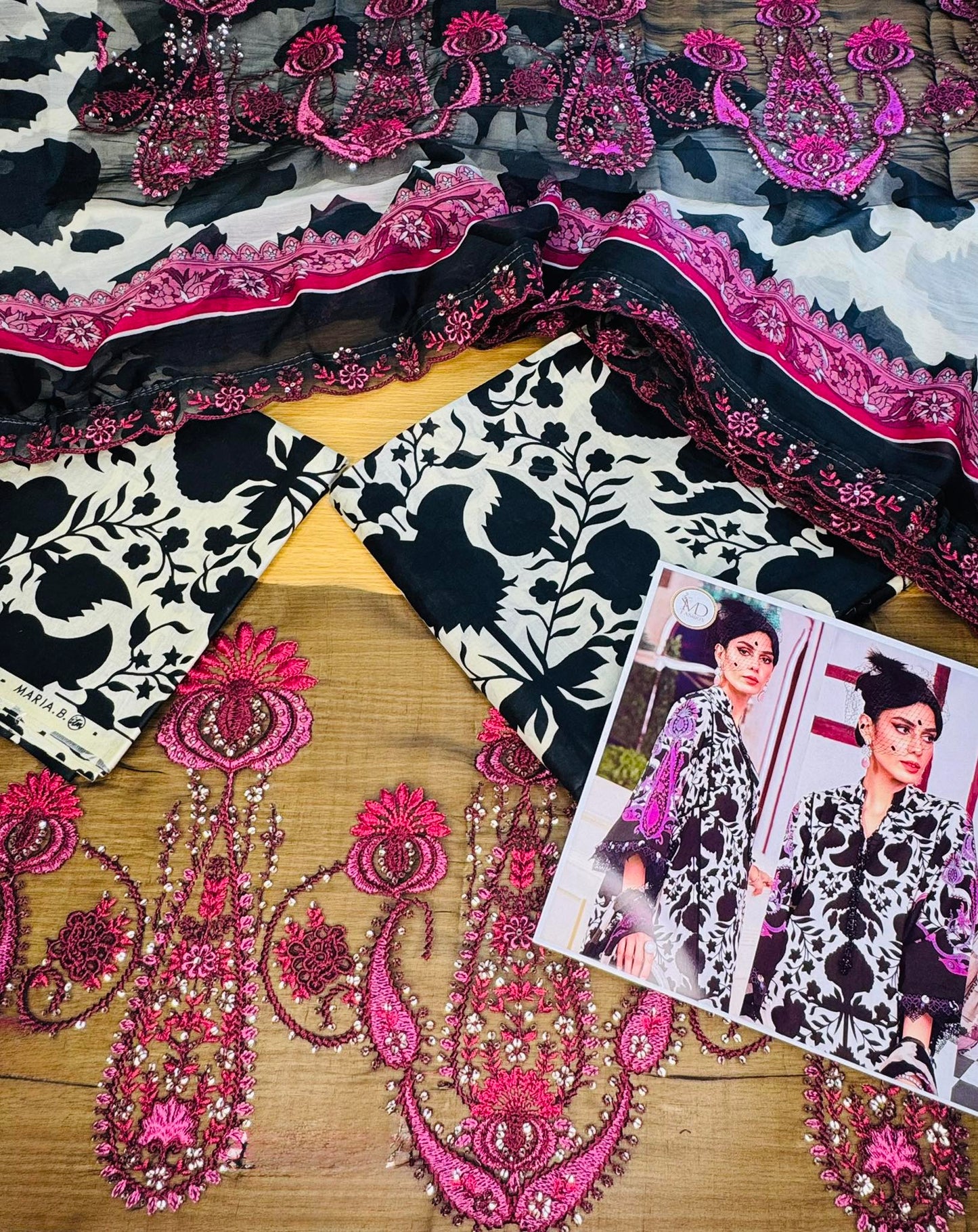 MARIA B LAWN 4B BLACK WHITE READY DUPPATA