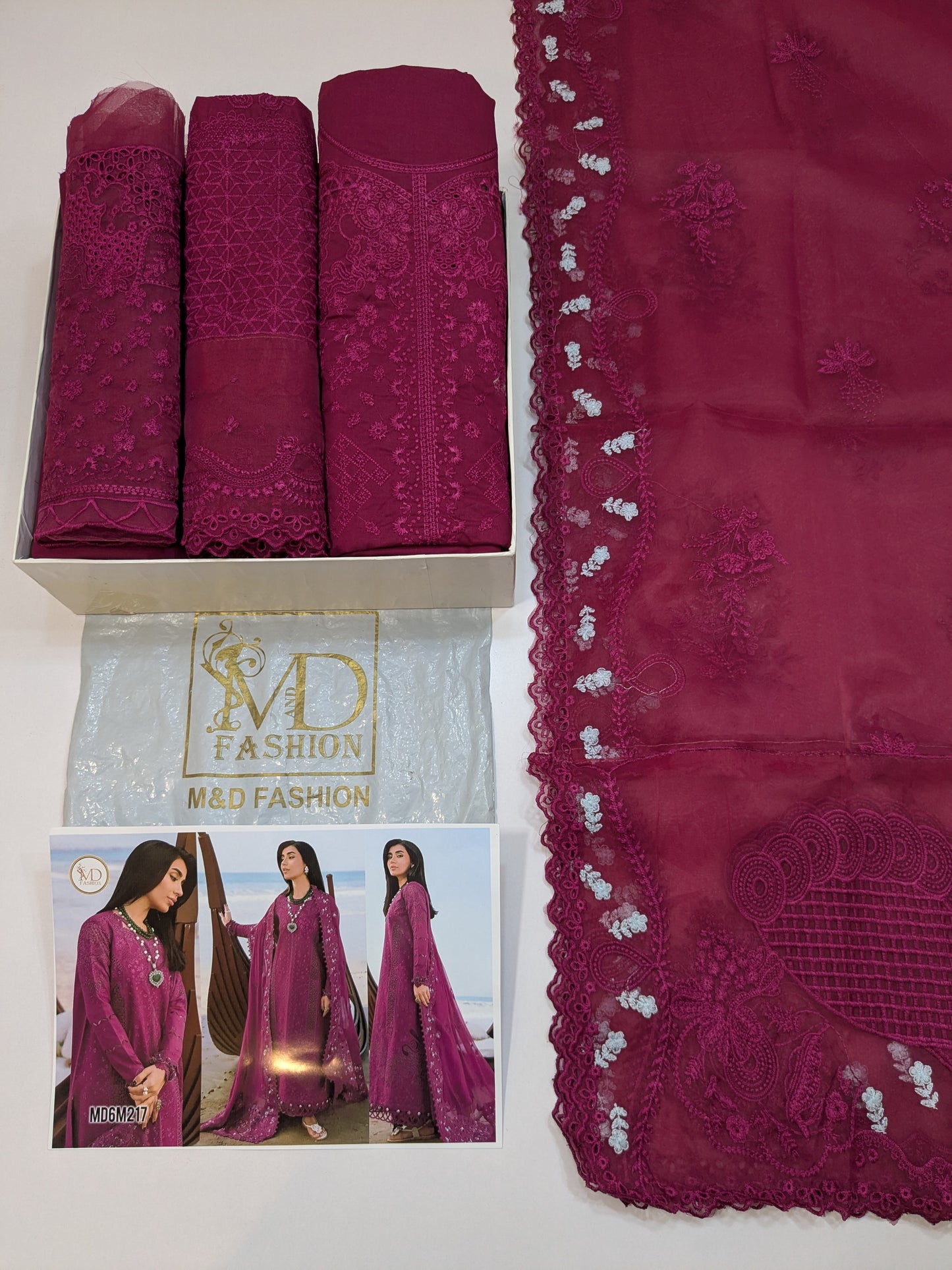 QALAMKAR ZARA SAHIL KINARAY LUXURIOUS LAWN