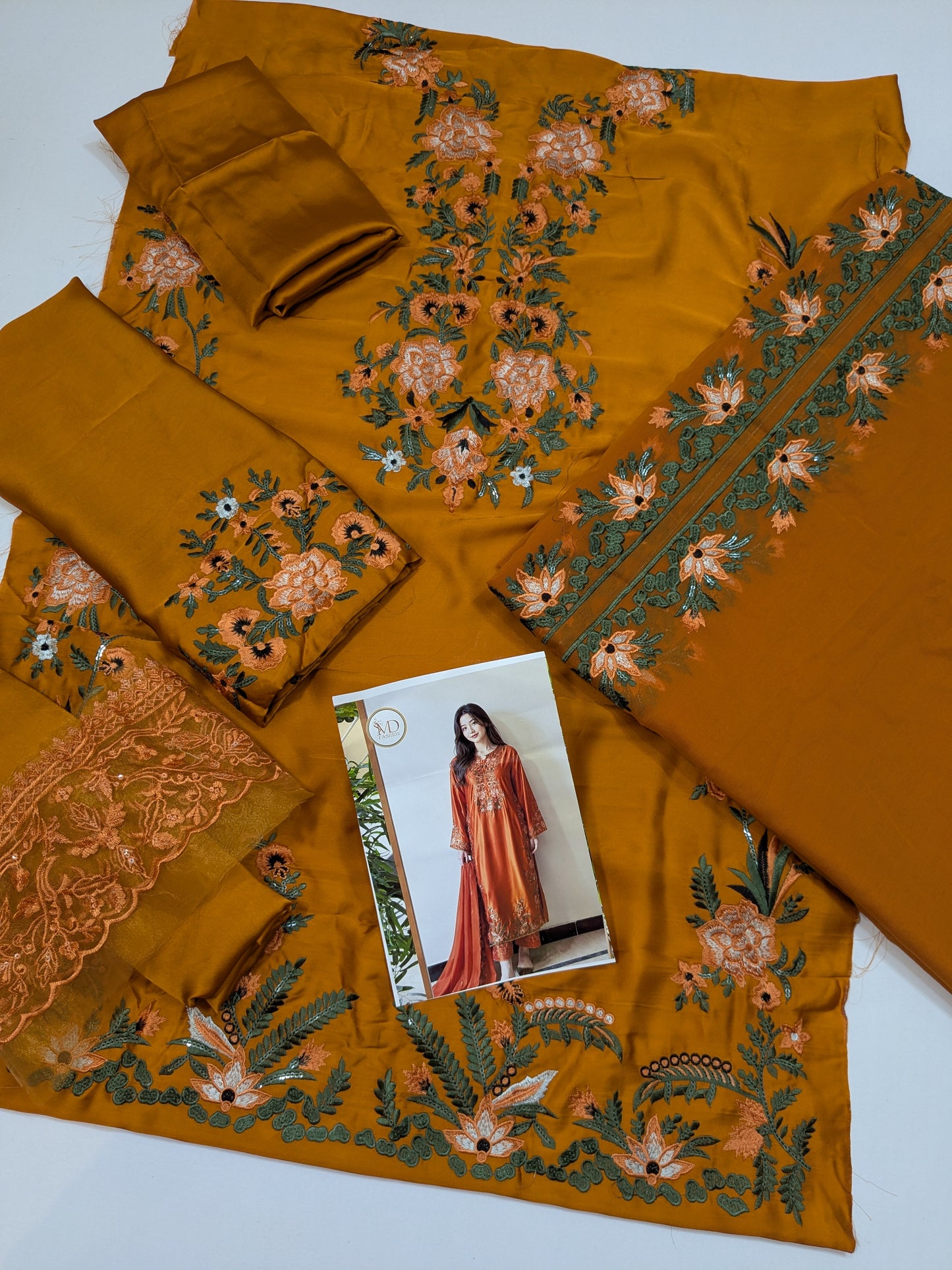 MAHIRA NOOR SILK RUST EMBROIDERED 3PCS