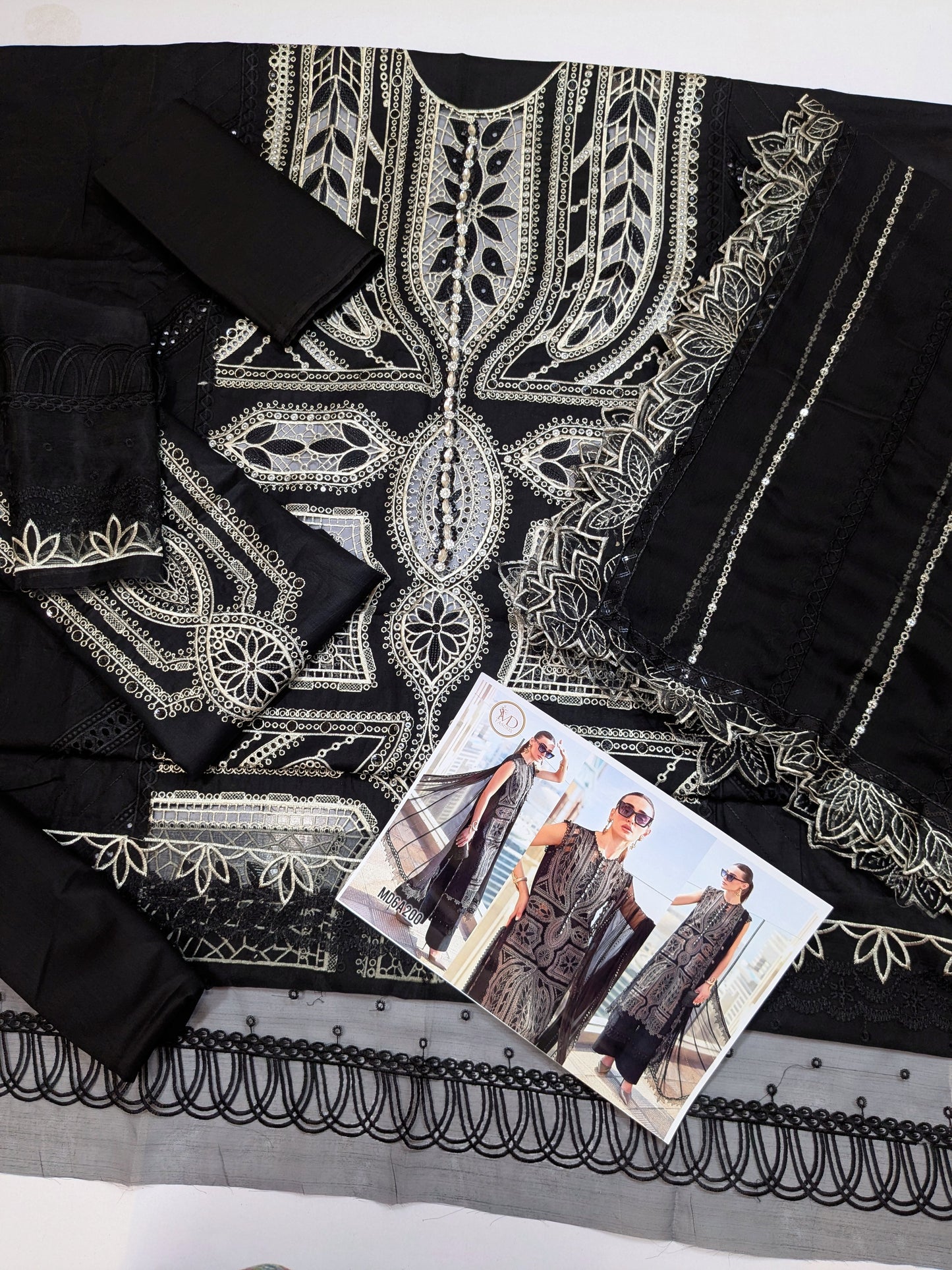 MARIA B LUXURIOUS LAWN BLACK 8B