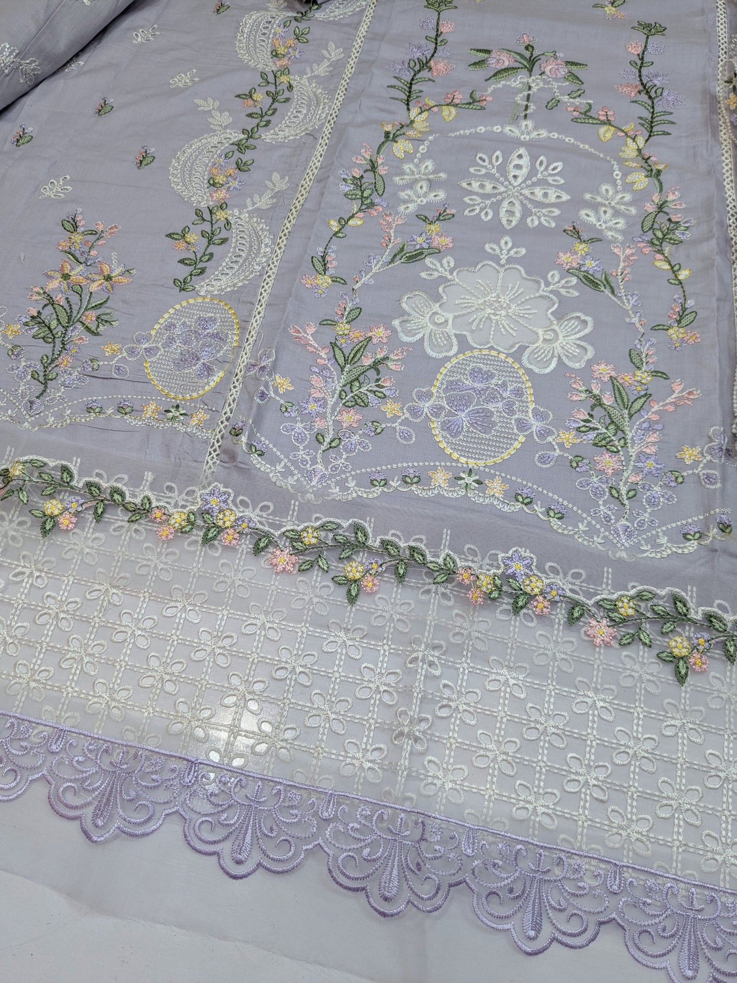QALAMKAR EVELYN LUXURY EMBROIDERED LAWN