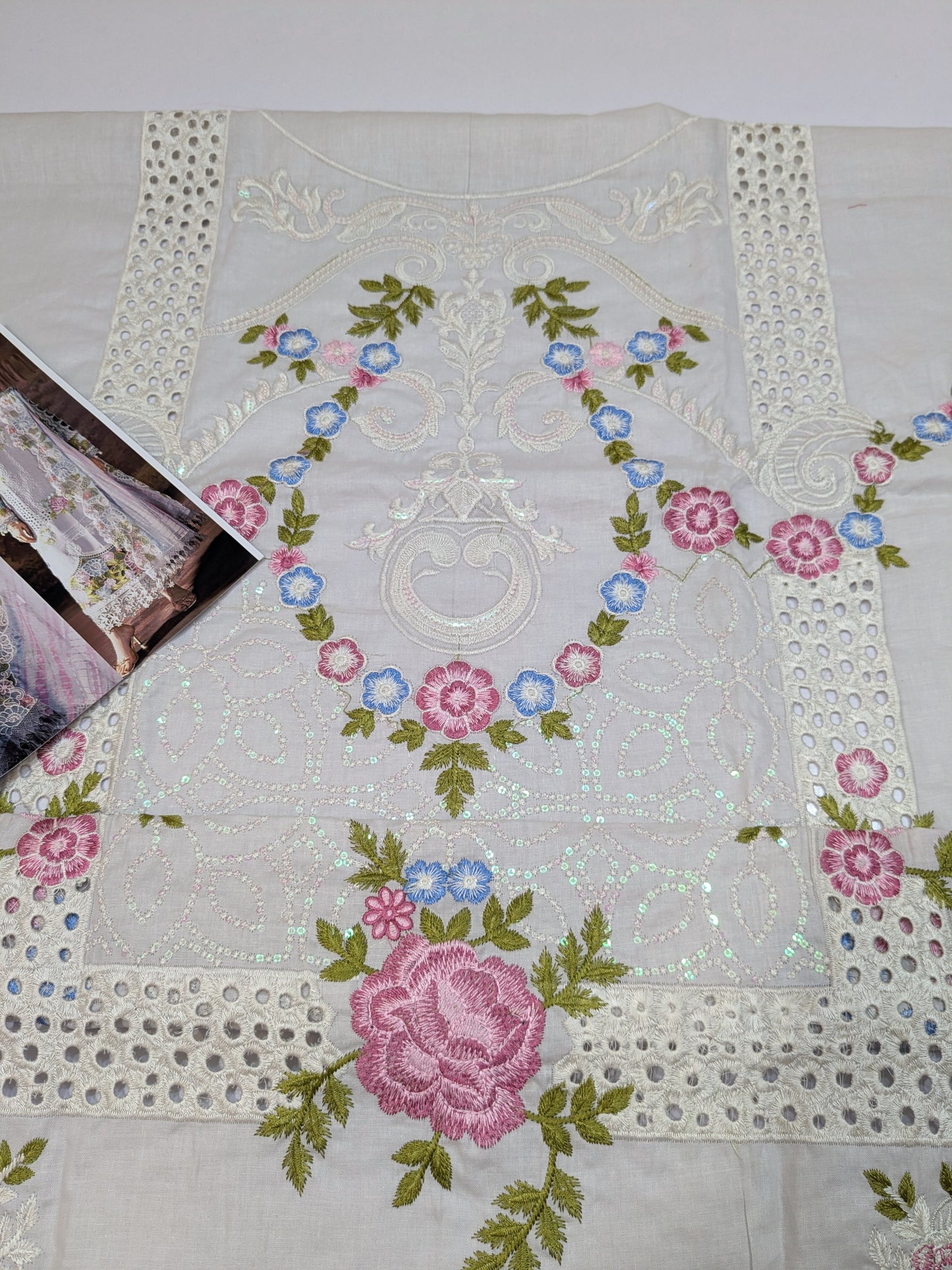 PARISHAY SYRA PEARL WHISPER LUXURY LAWN